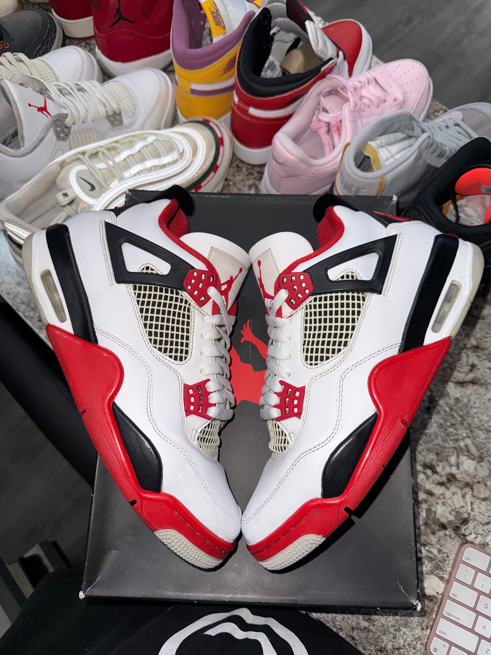 Jordan 4 Retro Fire Red (2020)