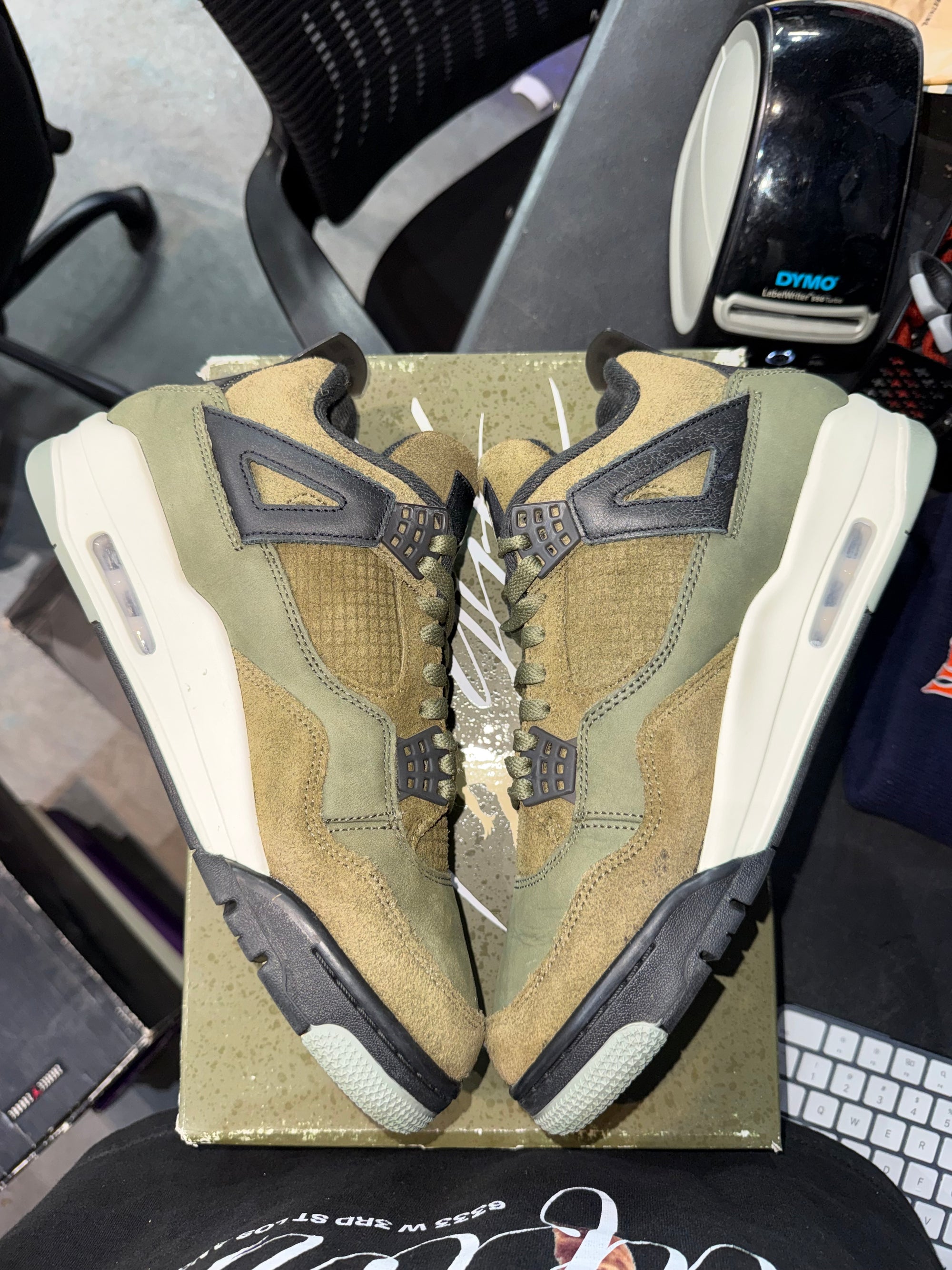 Jordan 4 Retro SE Craft Medium Olive