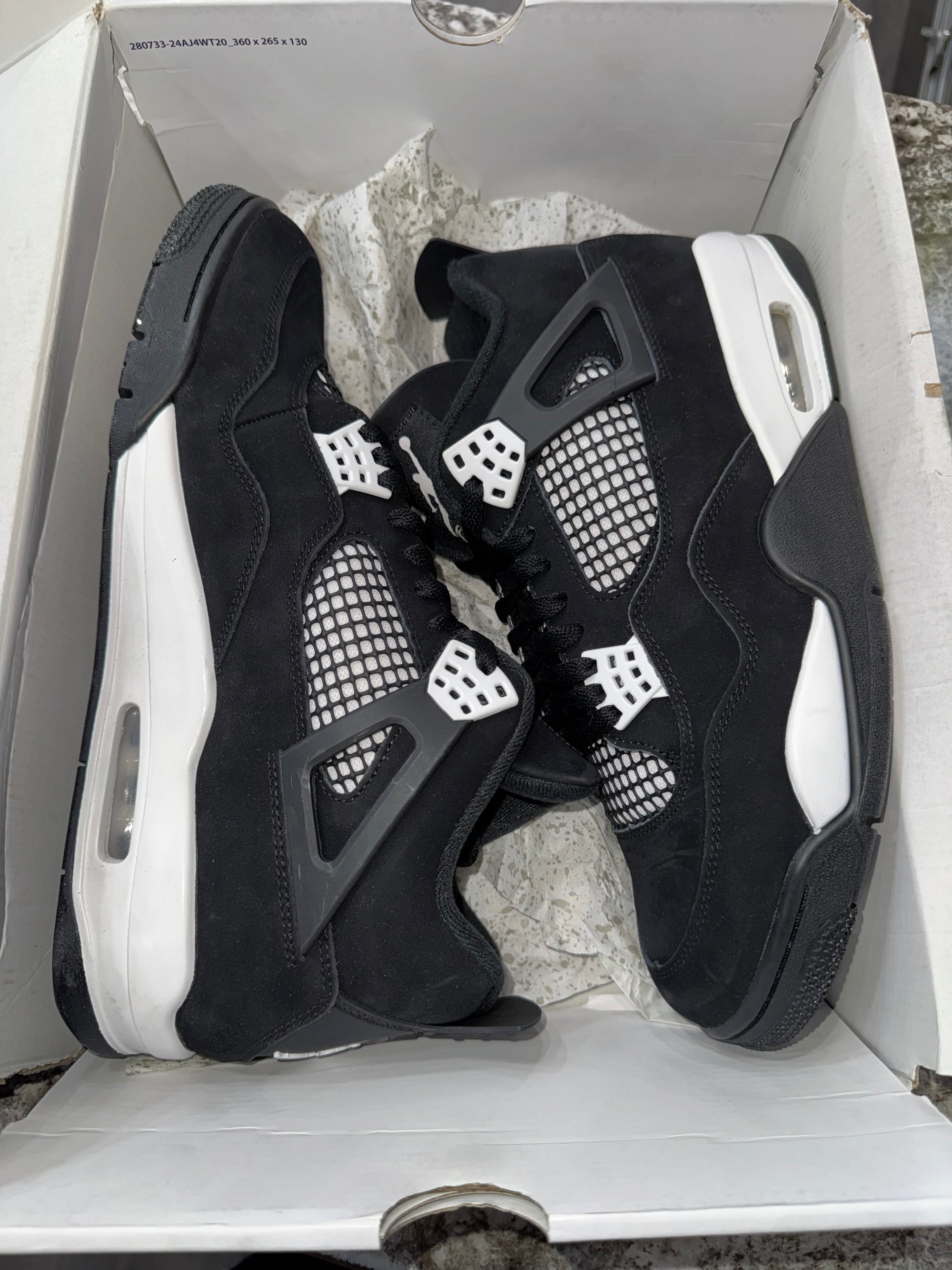 Jordan 4 Retro White Thunder