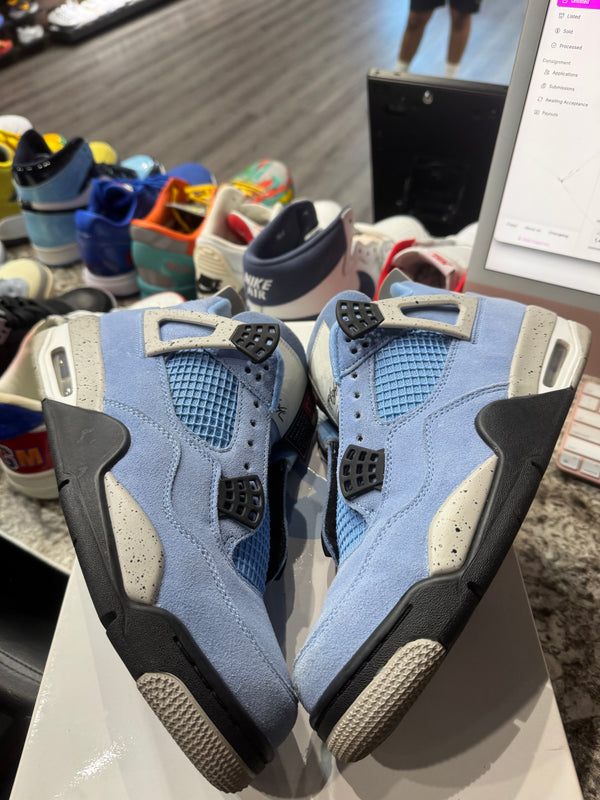 Jordan 4 Retro University Blue