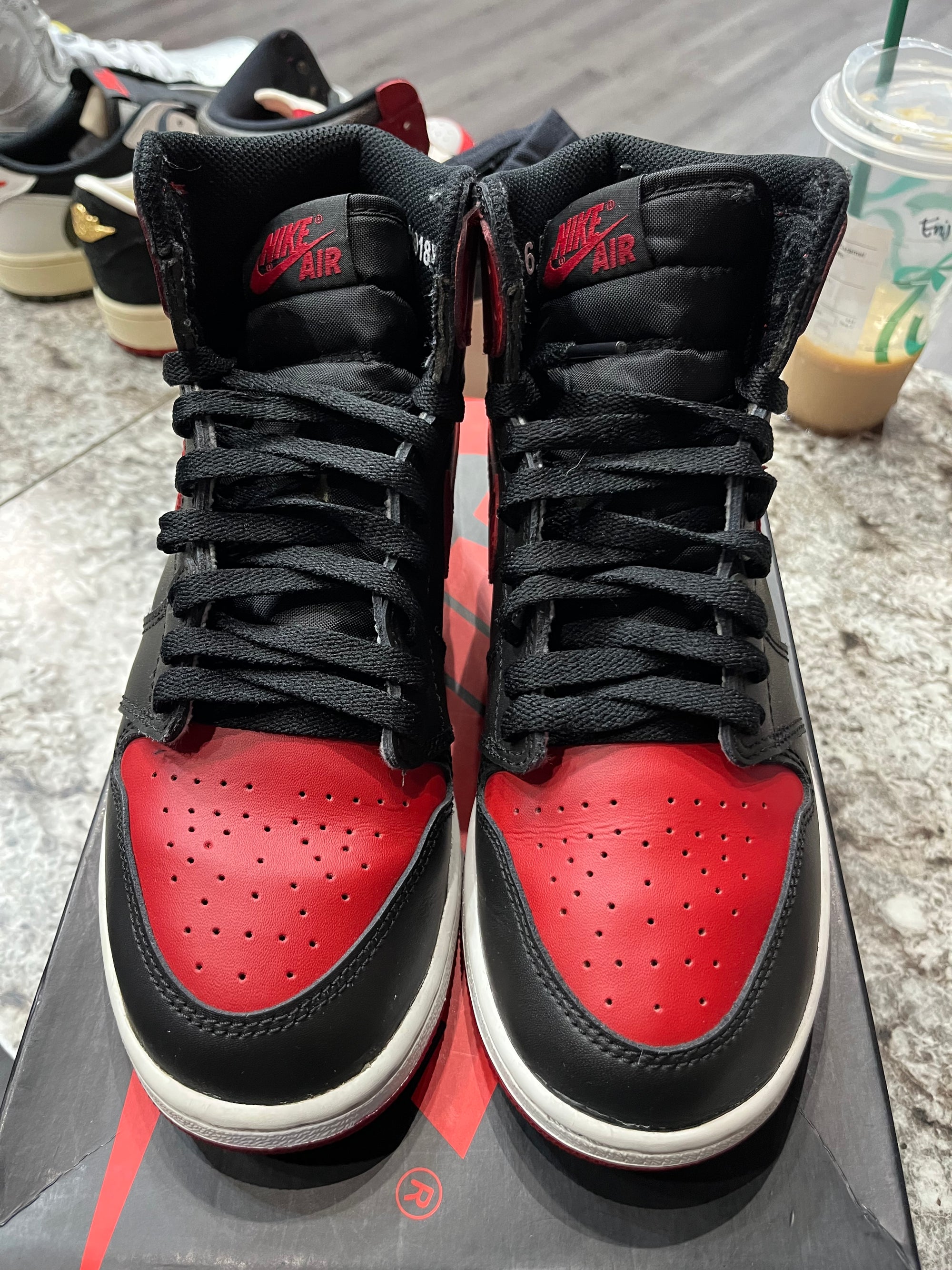 Jordan 1 Retro Bred Banned (2016) (GS)