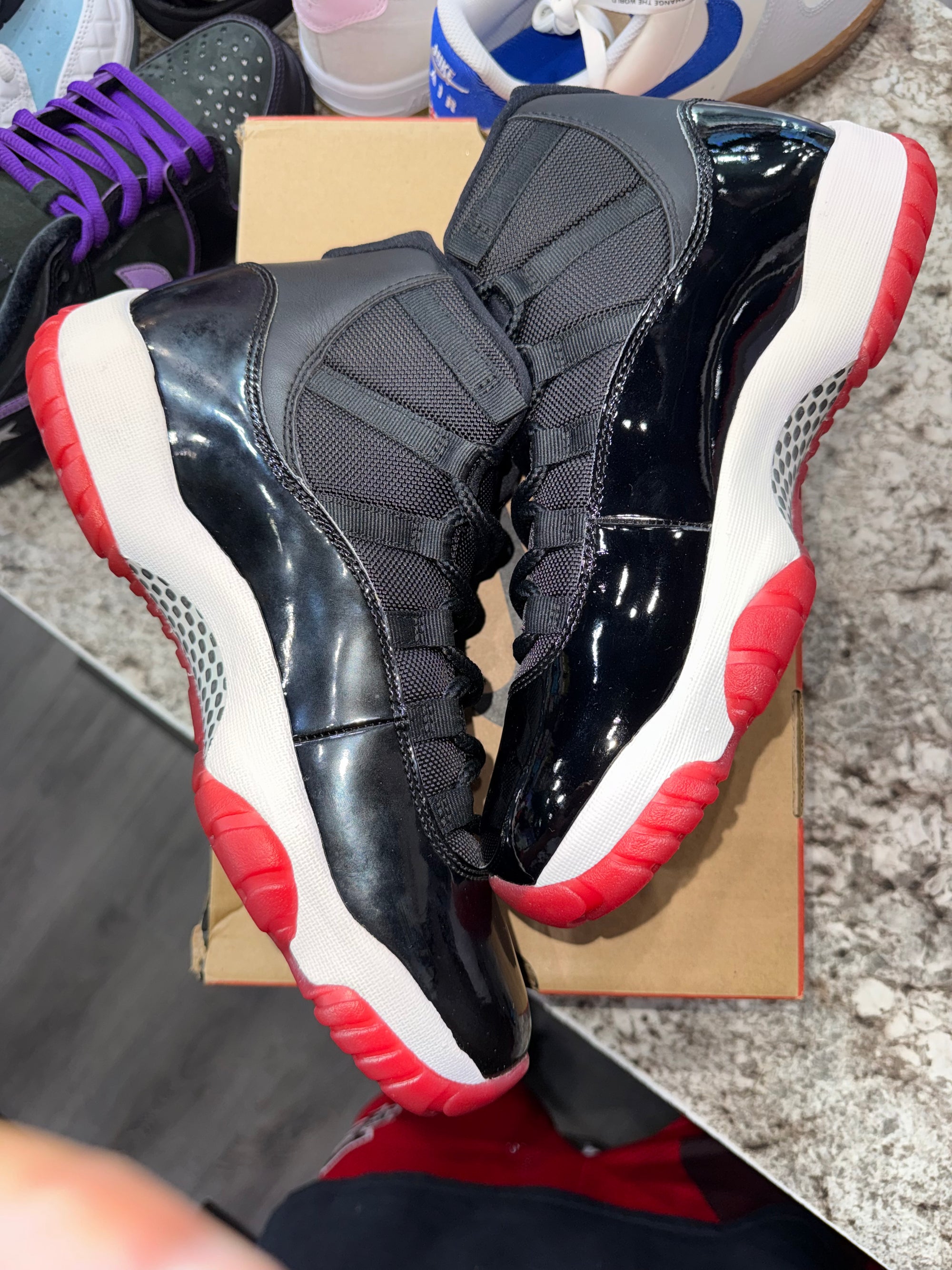 Jordan 11 Retro Playoffs Bred (2019)