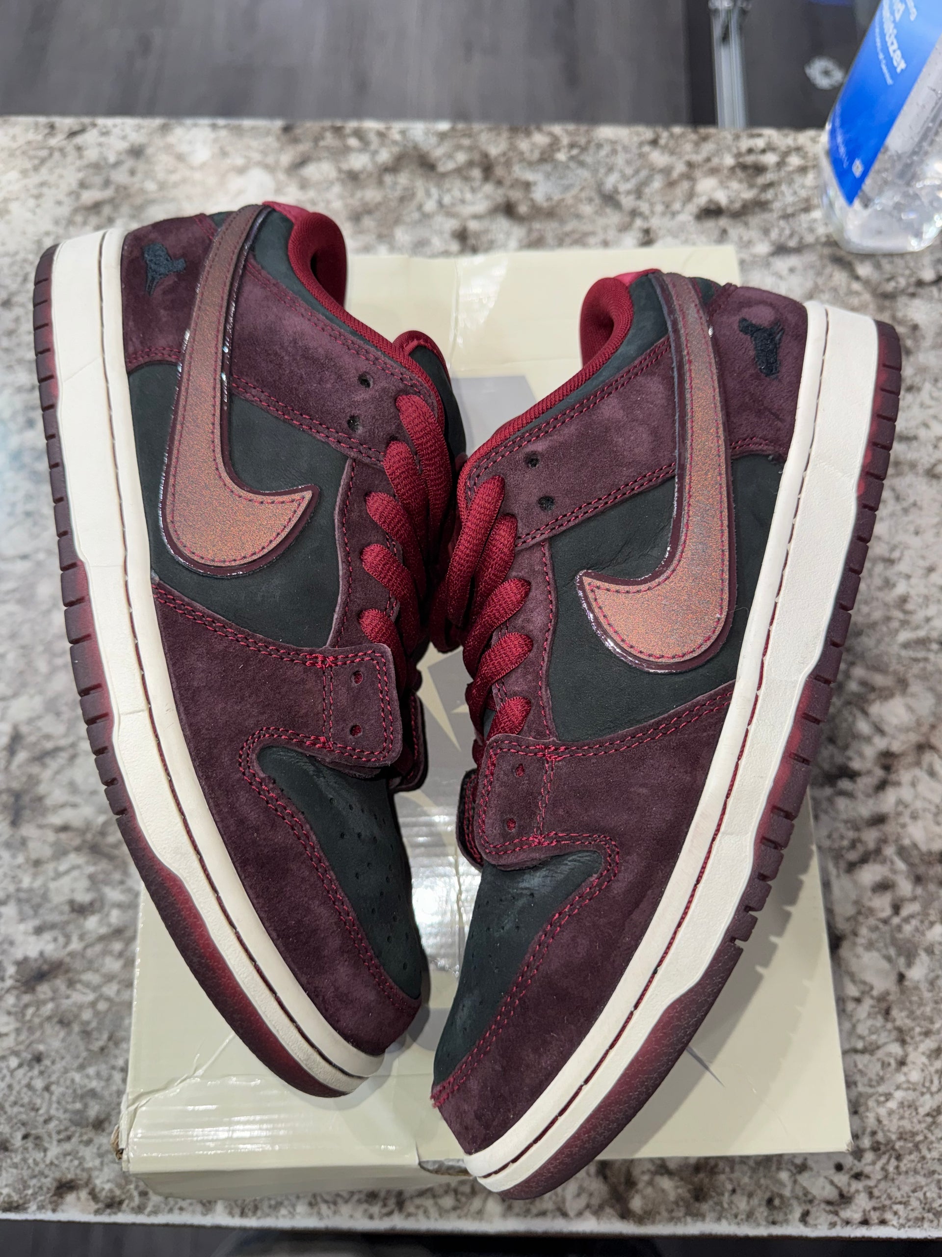 Nike SB Dunk Low Riot Skateshop