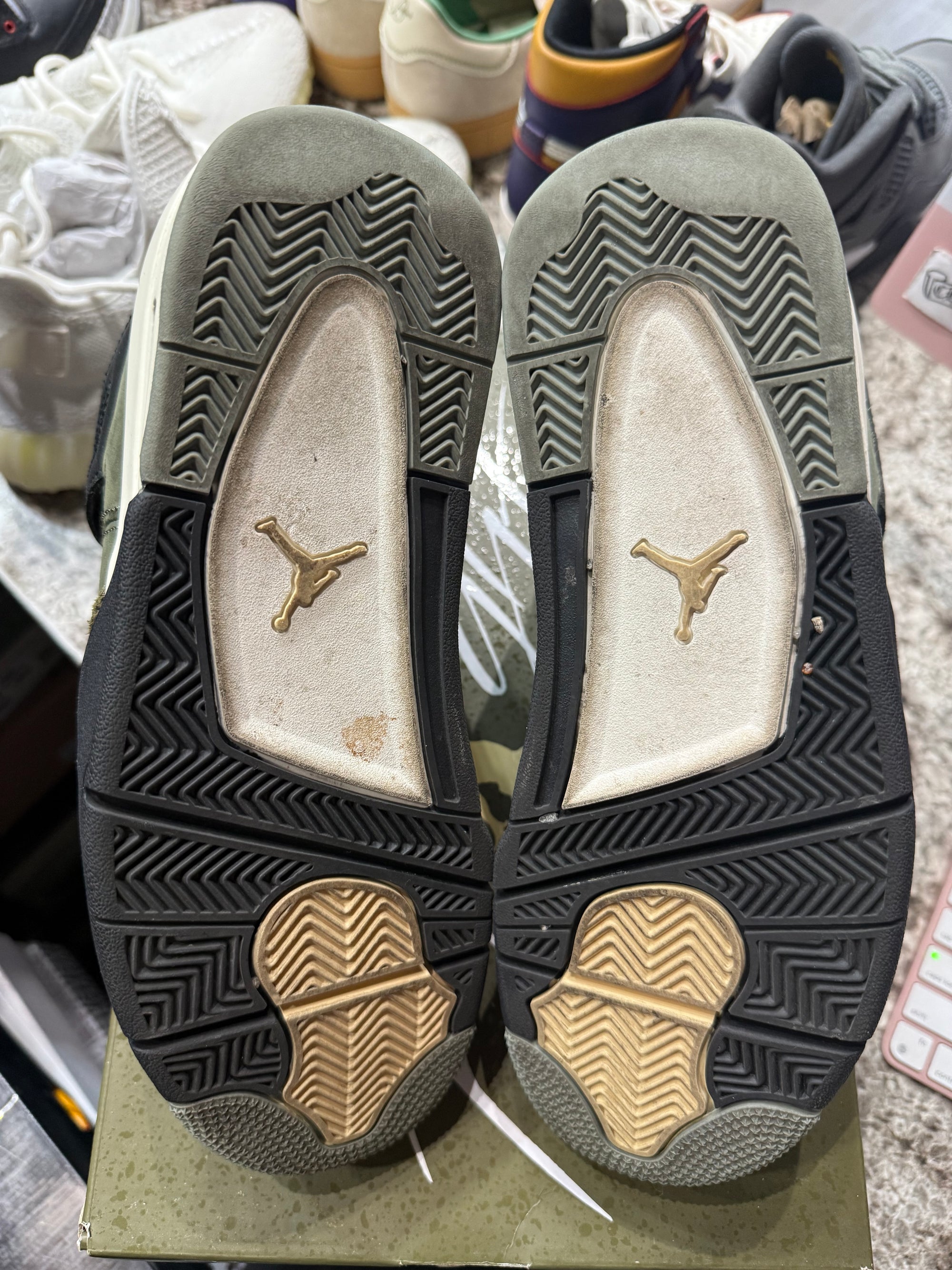 Jordan 4 Retro SE Craft Medium Olive