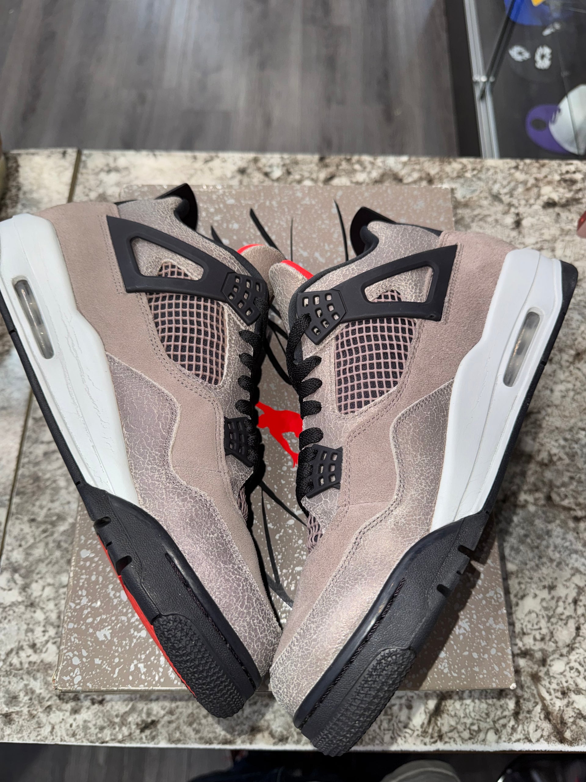 Jordan 4 Retro Taupe Haze