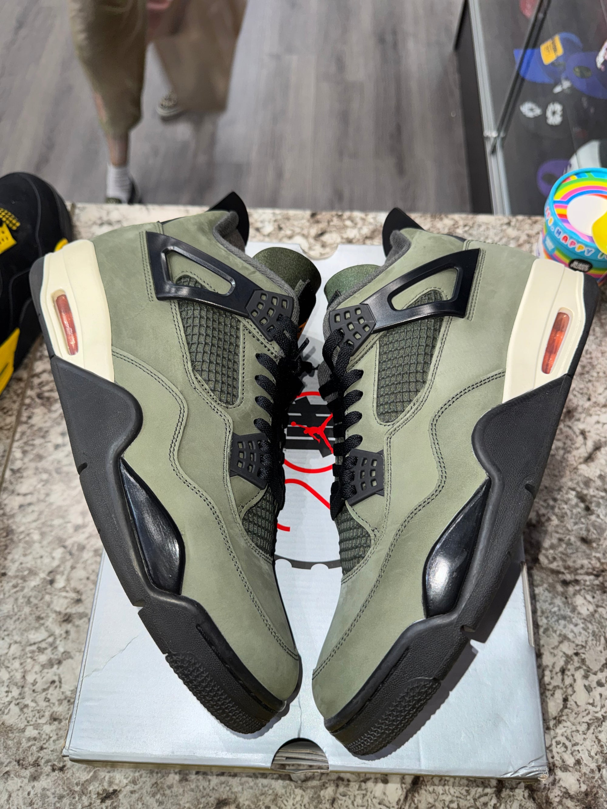 Jordan 4 Retro OG SP Undefeated (2025)