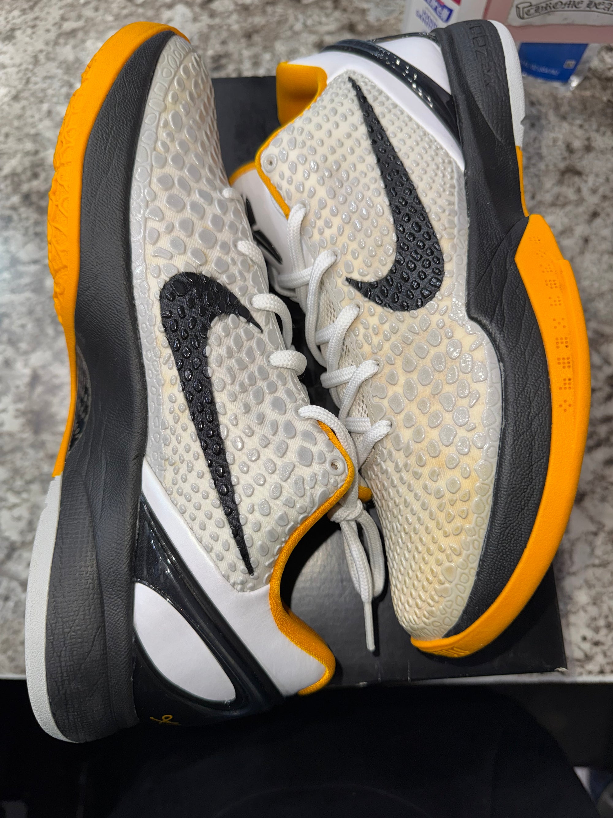 Kobe 6 Protro Playoff Pack White Del Sol