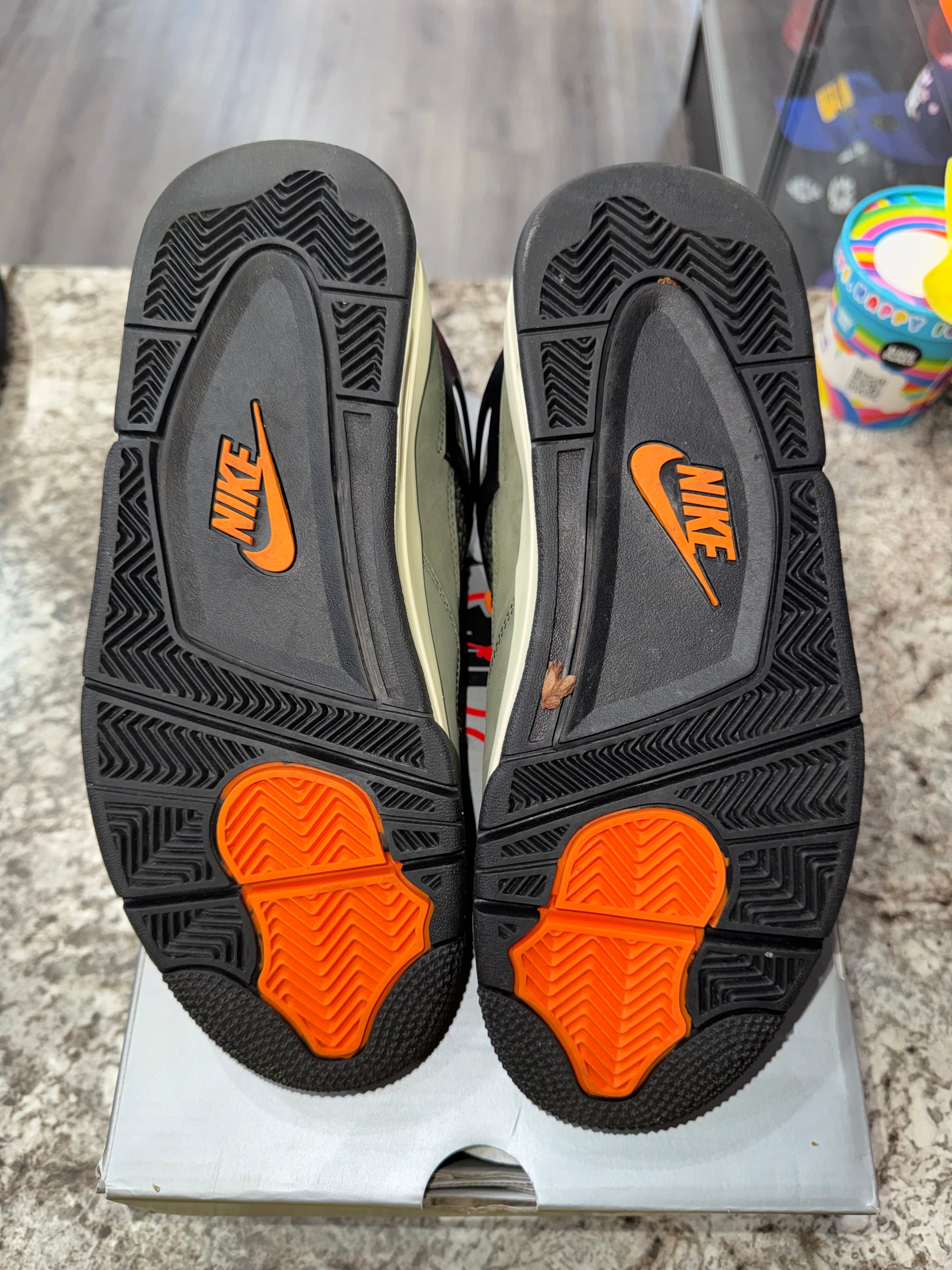 Jordan 4 Retro OG SP Undefeated (2025)
