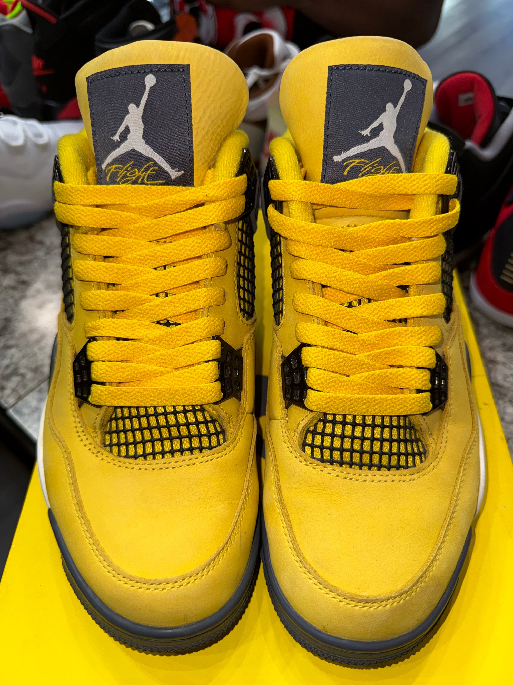 Jordan 4 Retro Lightning (2021)