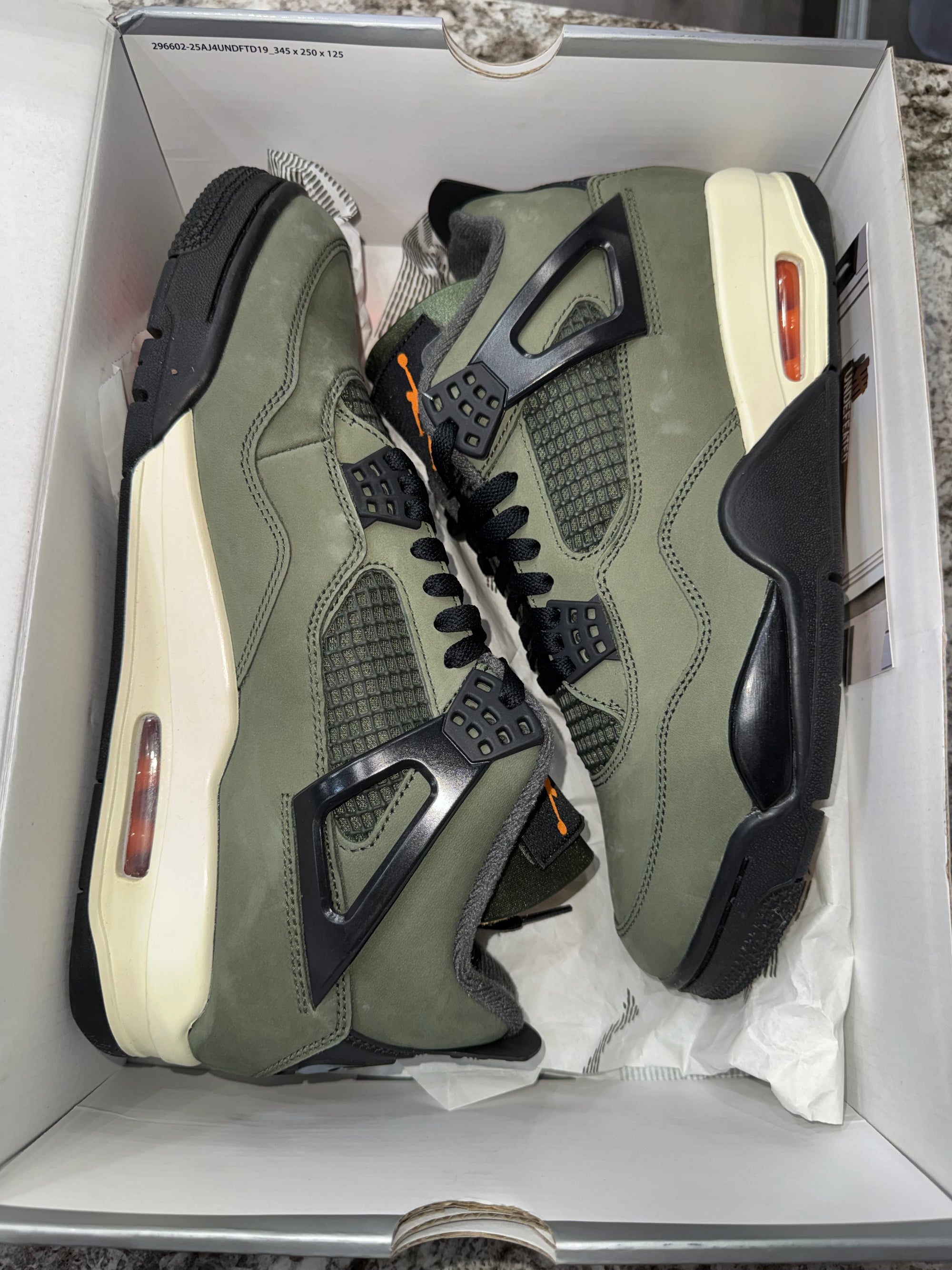 Jordan 4 Retro OG SP Undefeated (2025)