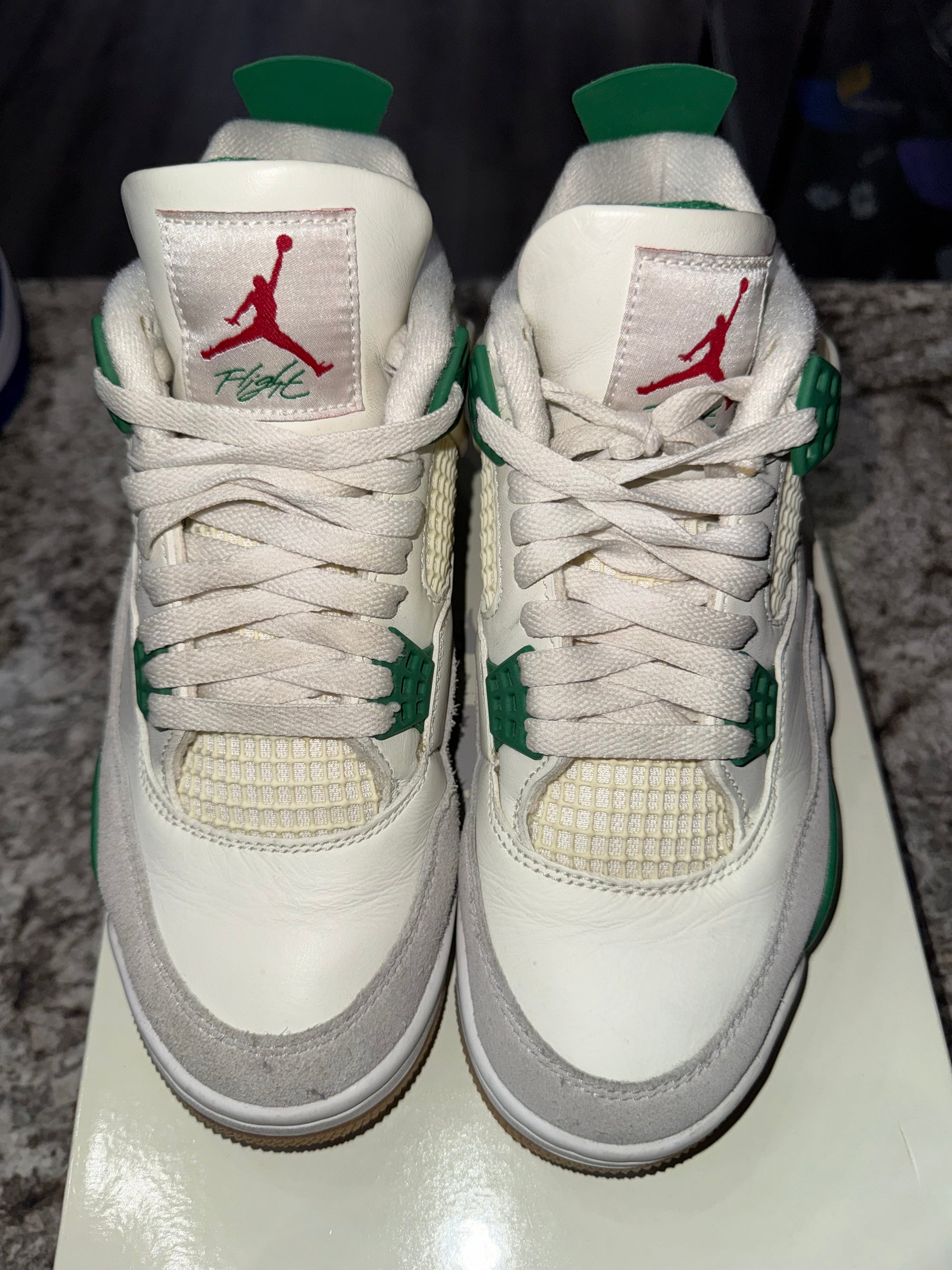 Jordan 4 Retro SB Pine Green