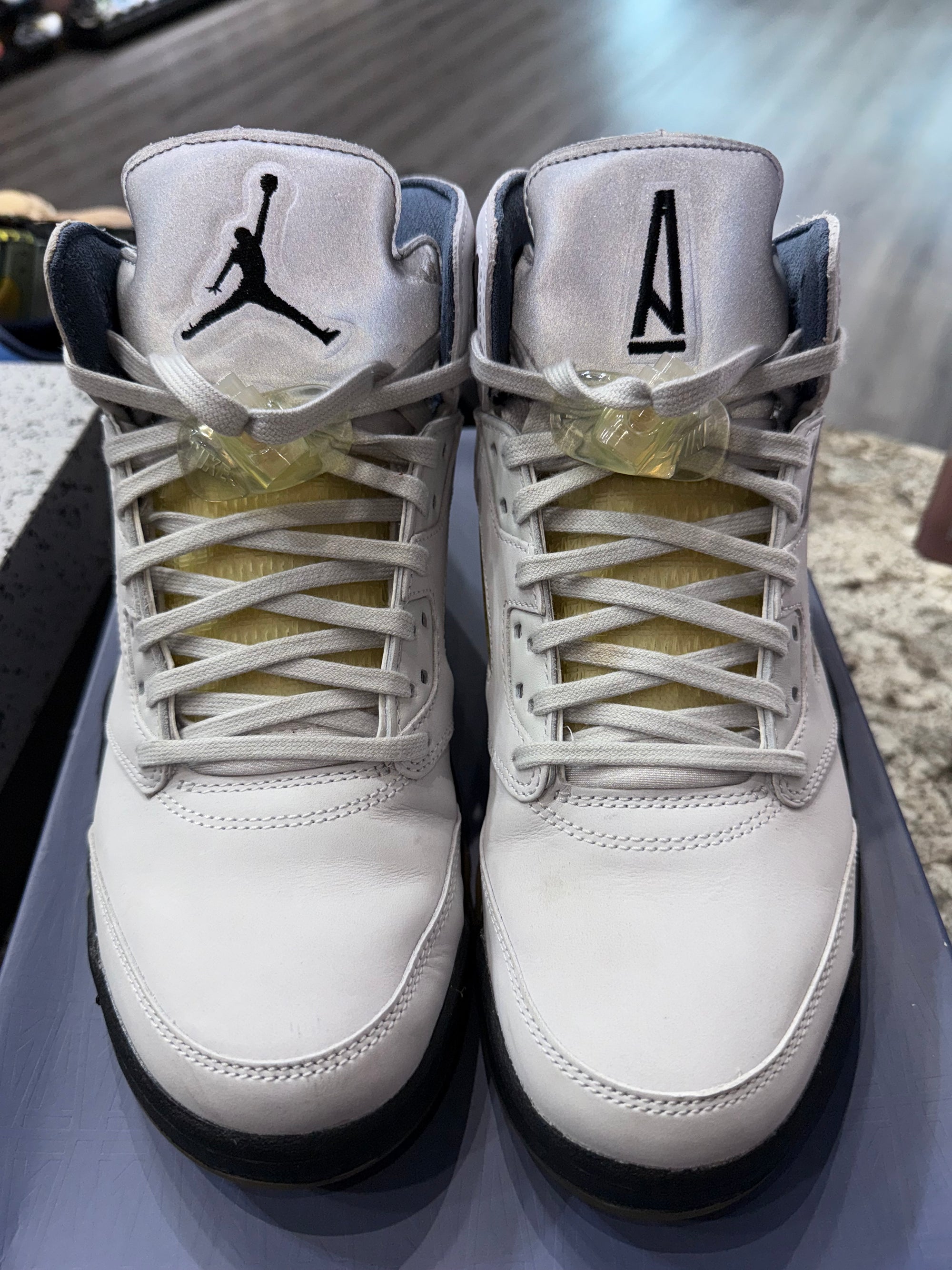 Jordan 5 Retro A Ma Maniére Dawn (Women's)