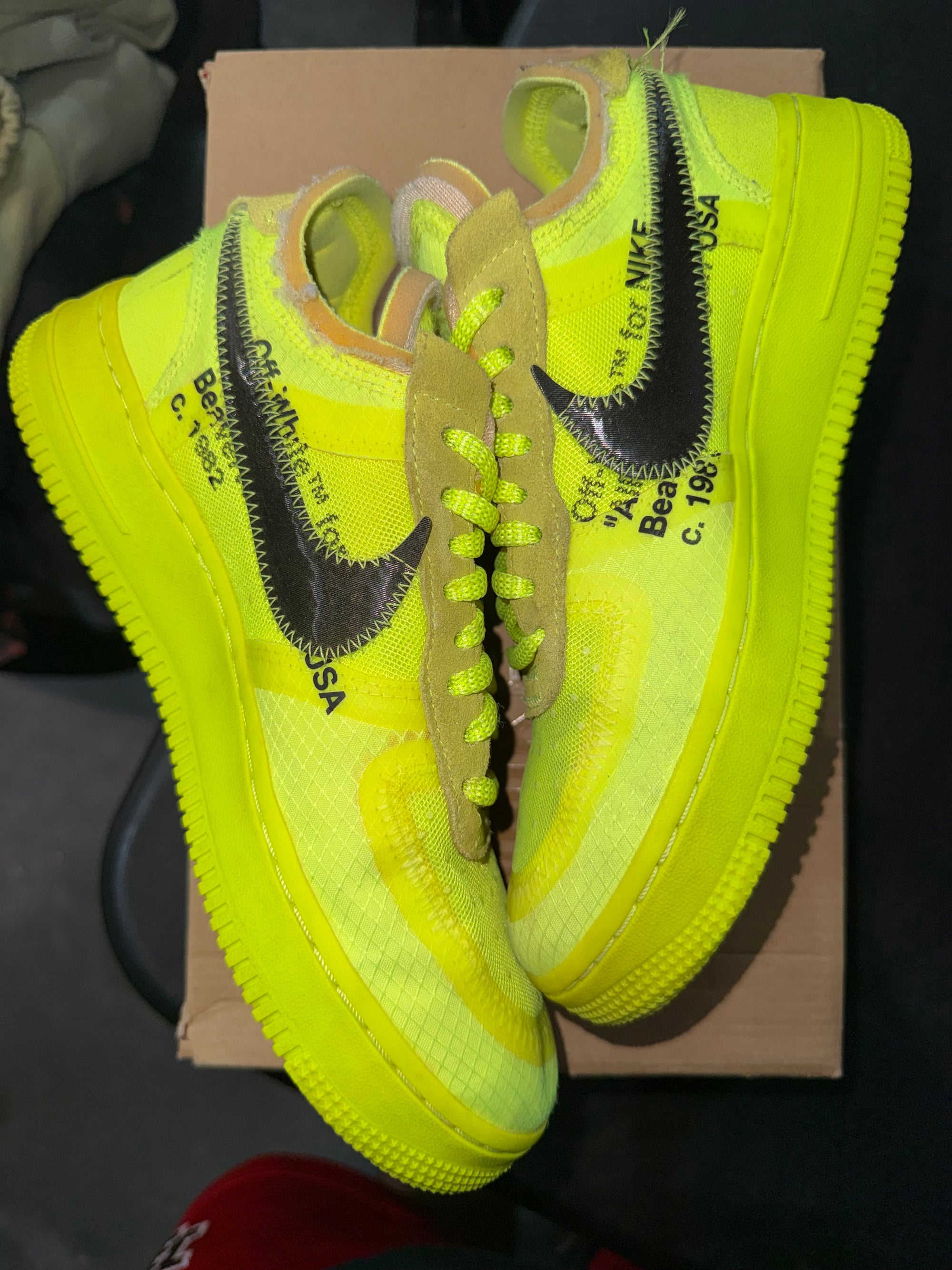 Nike Air Force 1 Low Off-White Volt