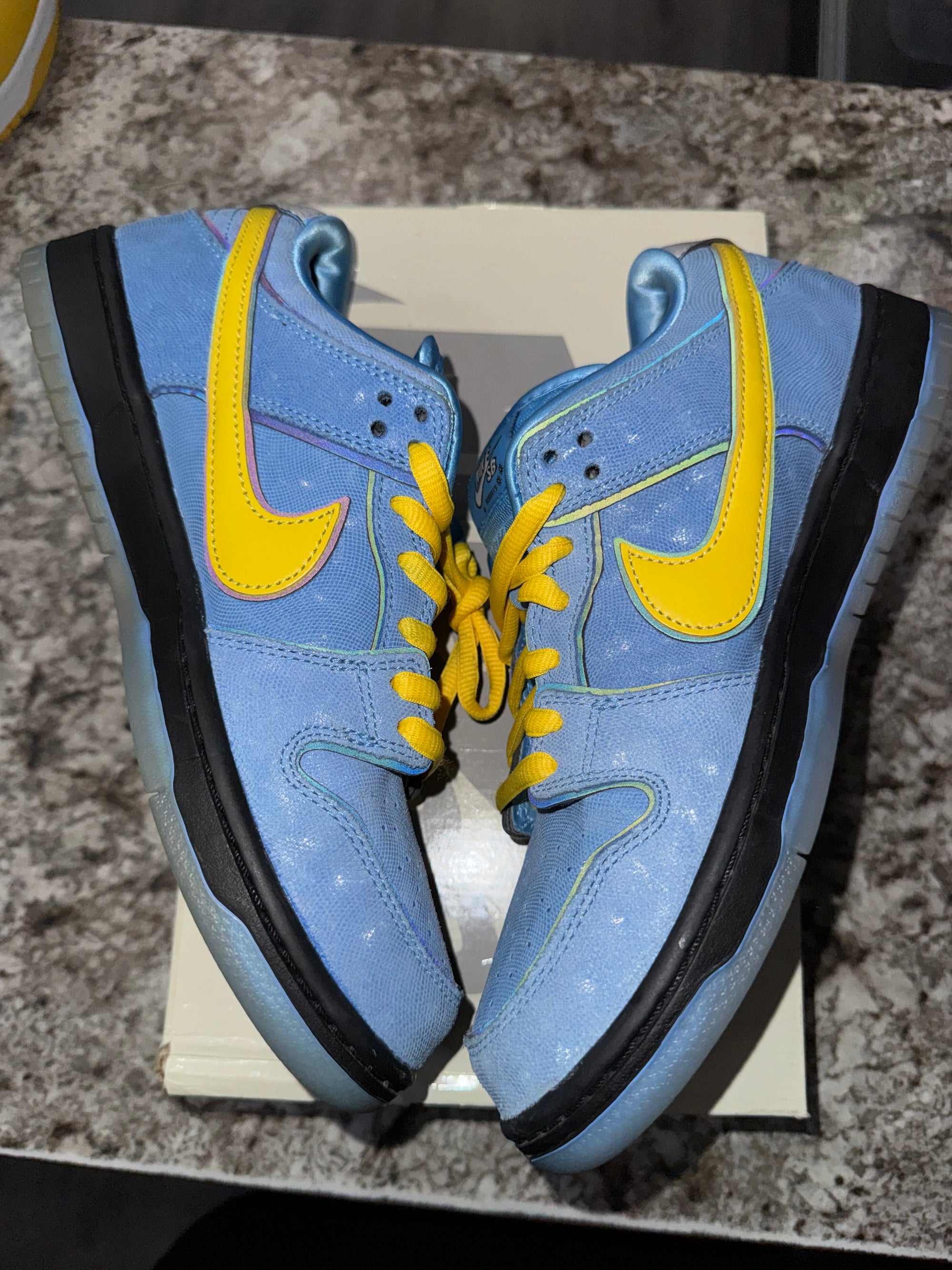 Nike SB Dunk Low The Powerpuff Girls Bubbles