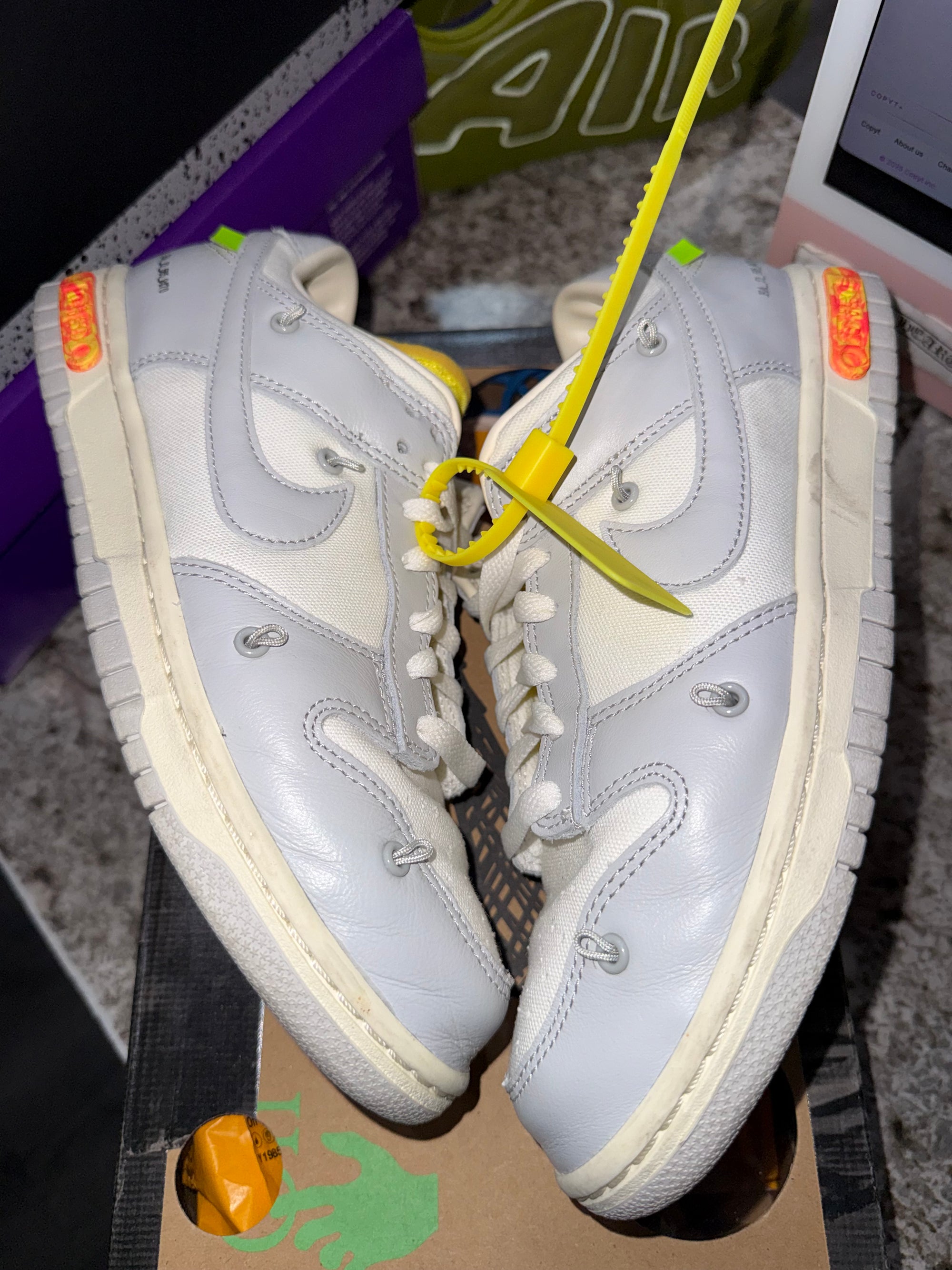 Nike Dunk Low Off-White Lot 10