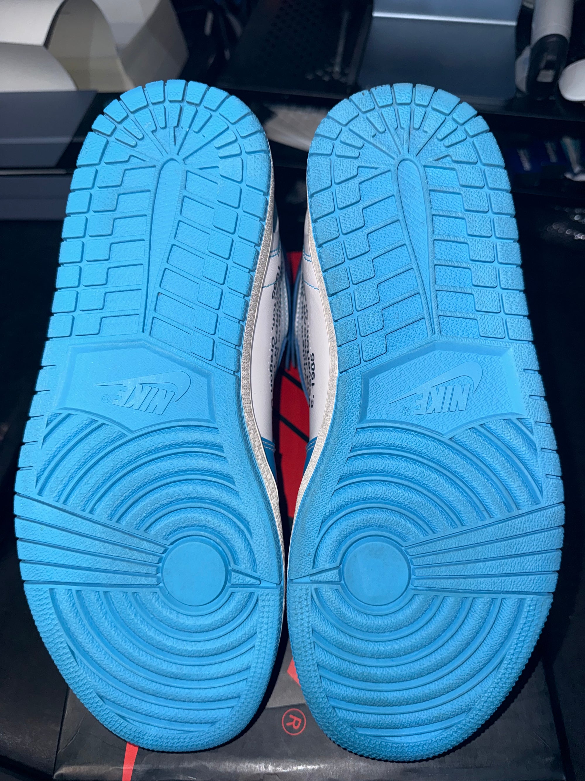 Jordan 1 Retro High Off-White University Blue