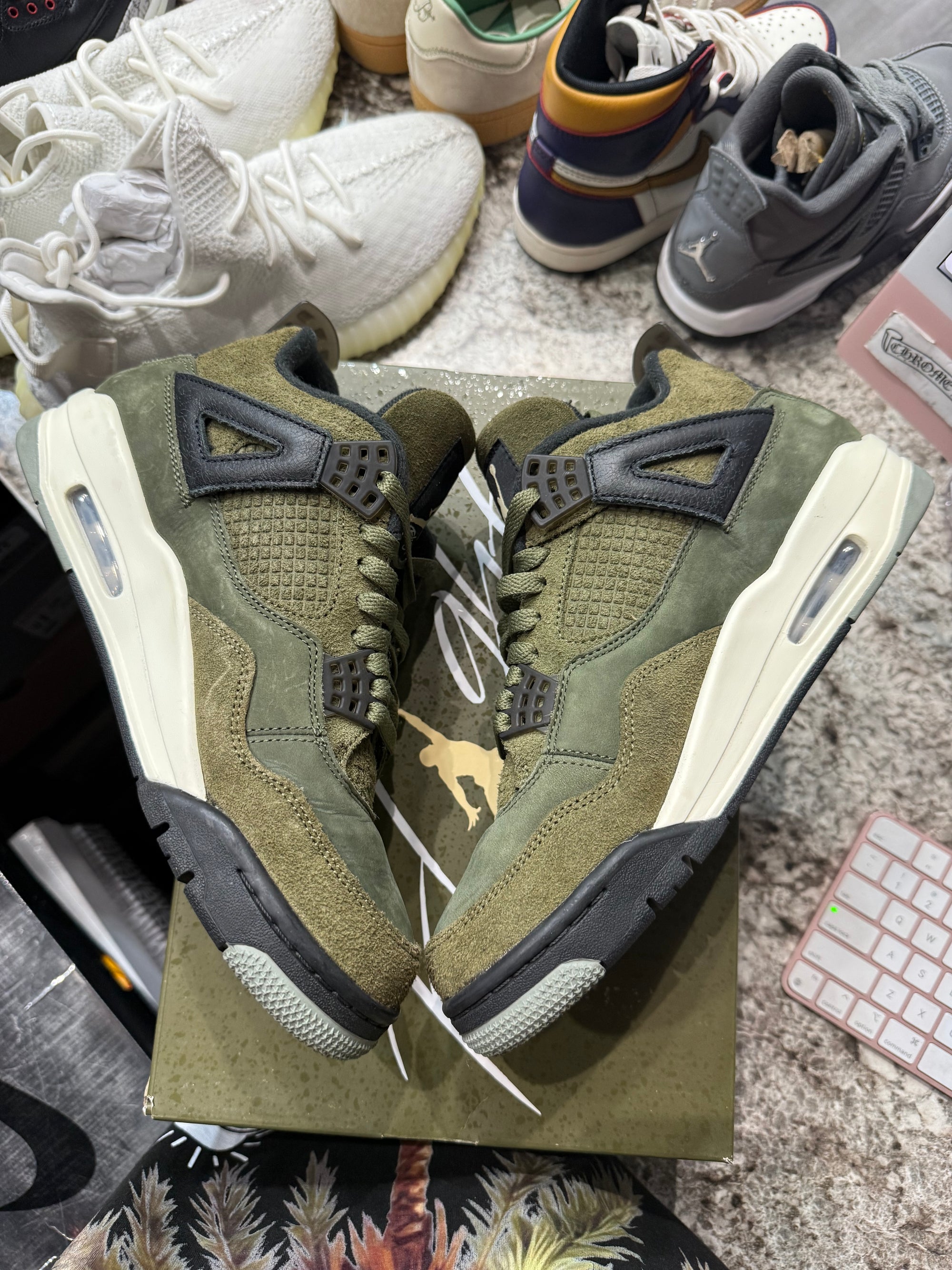 Jordan 4 Retro SE Craft Medium Olive