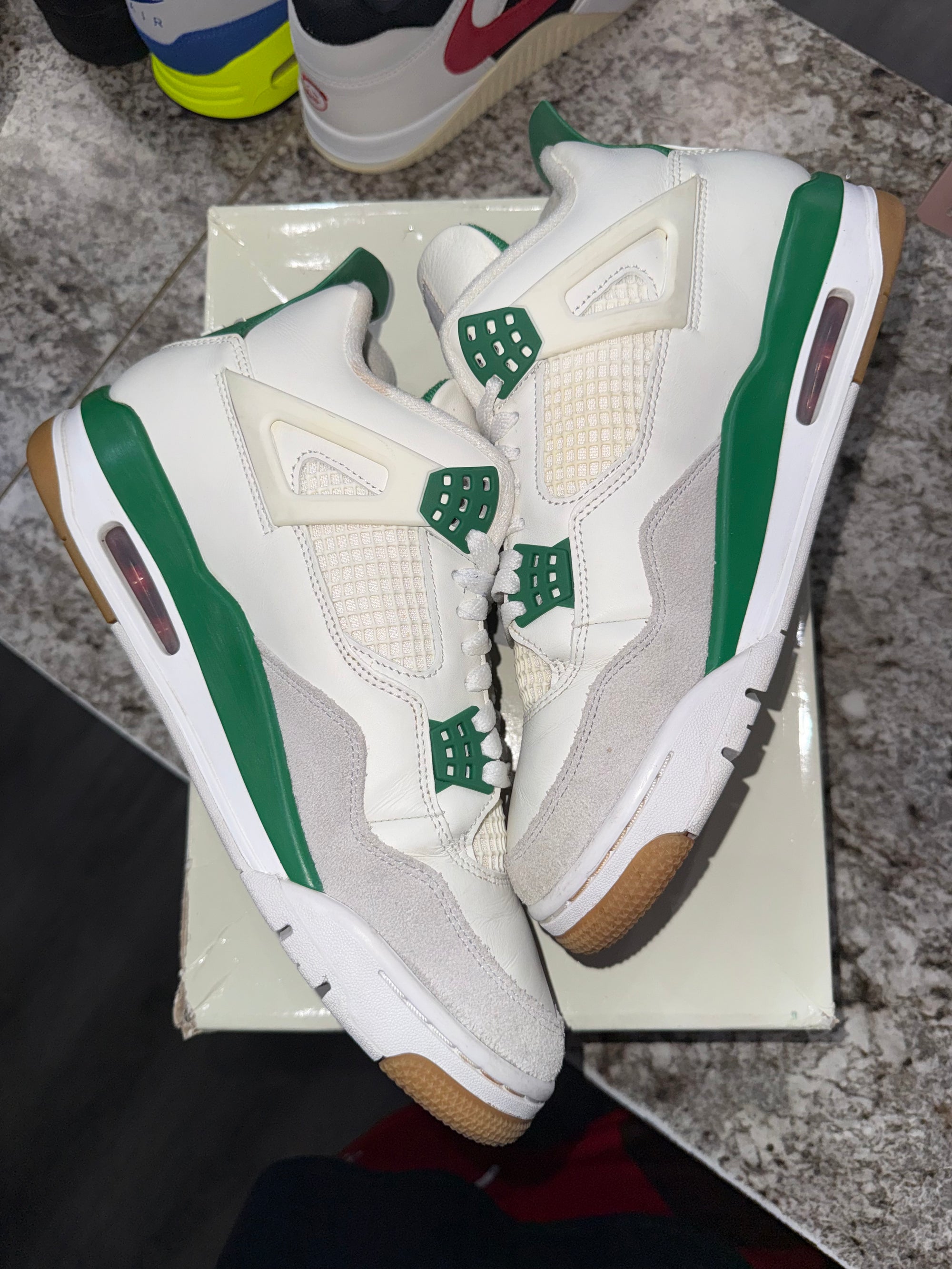 Jordan 4 Retro SB Pine Green