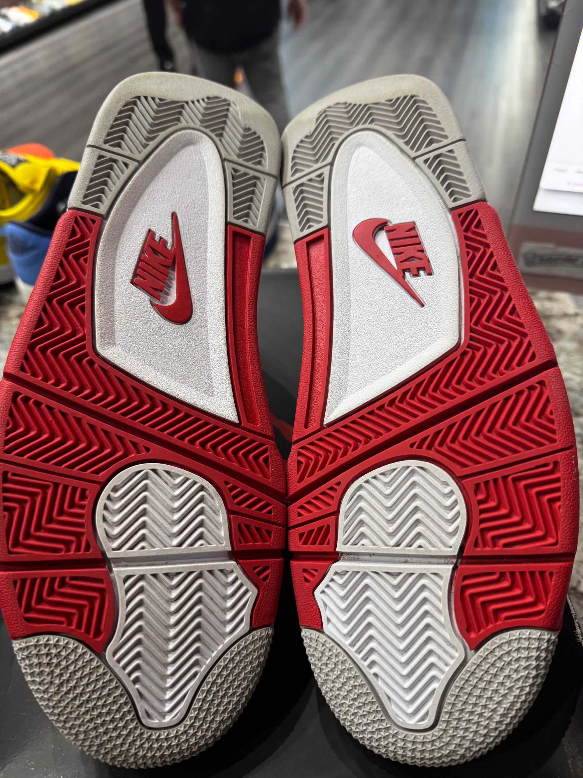 Jordan 4 Retro Fire Red (2020)