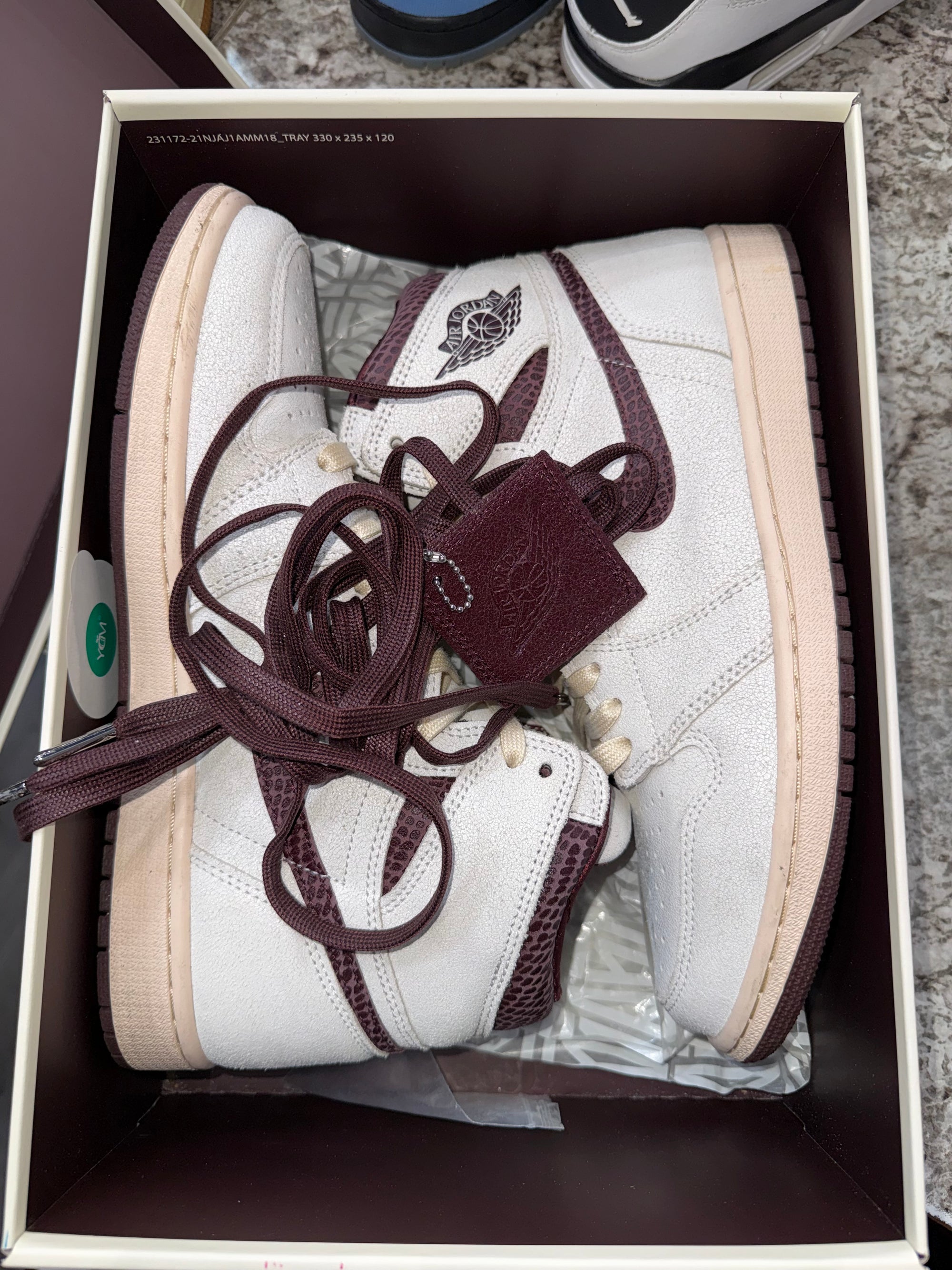Jordan 1 Retro High OG A Ma Maniére