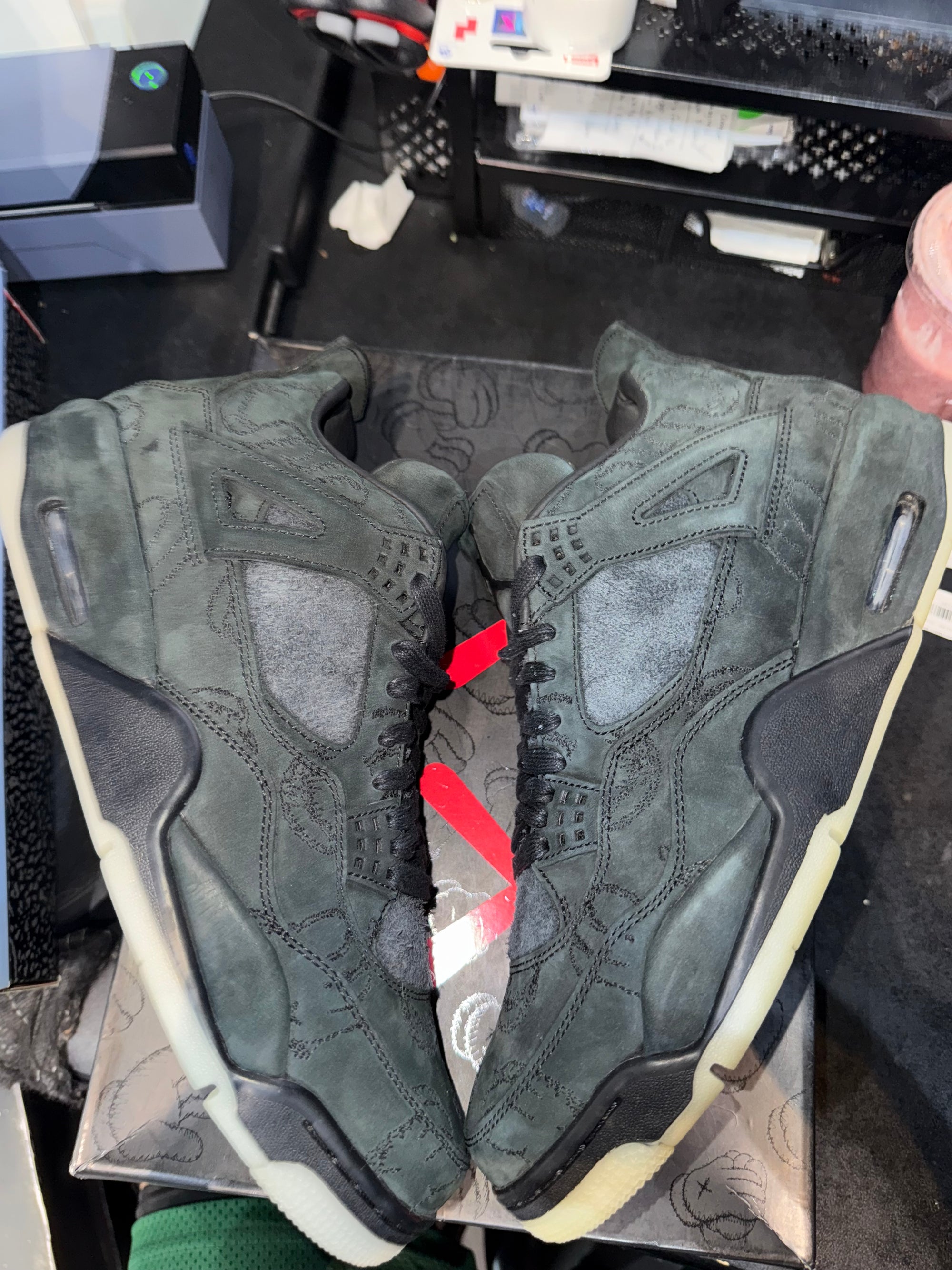Jordan 4 Retro Kaws Black