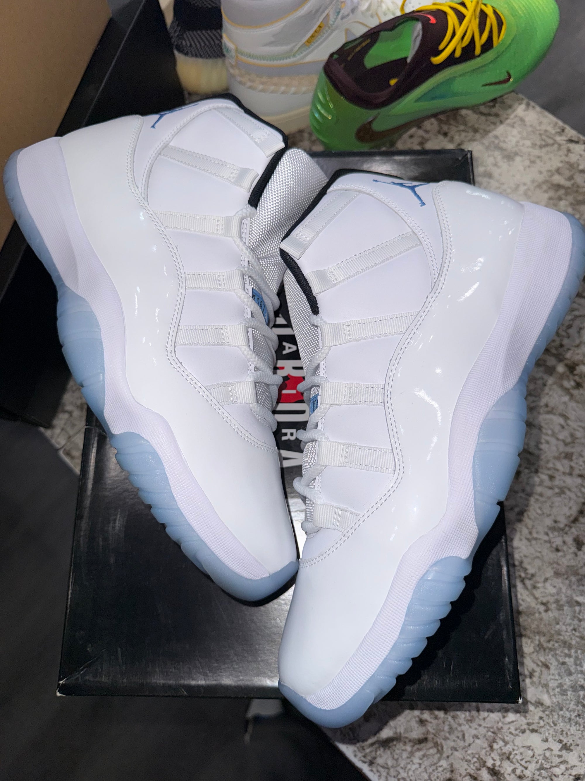 Jordan 11 Retro Legend Blue (2024)
