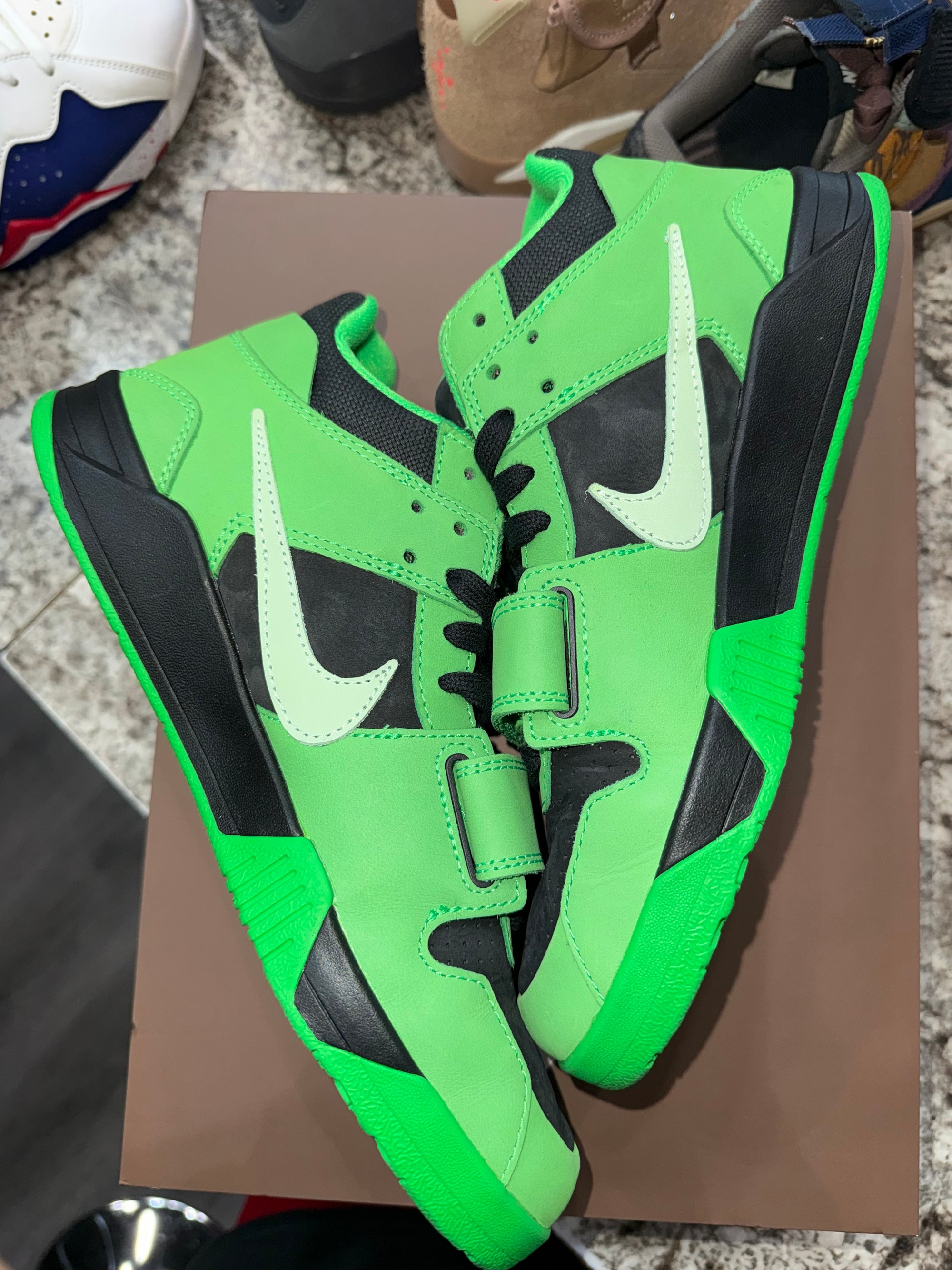 Jordan CJ1 T-Rexx Travis Scott Green Spark