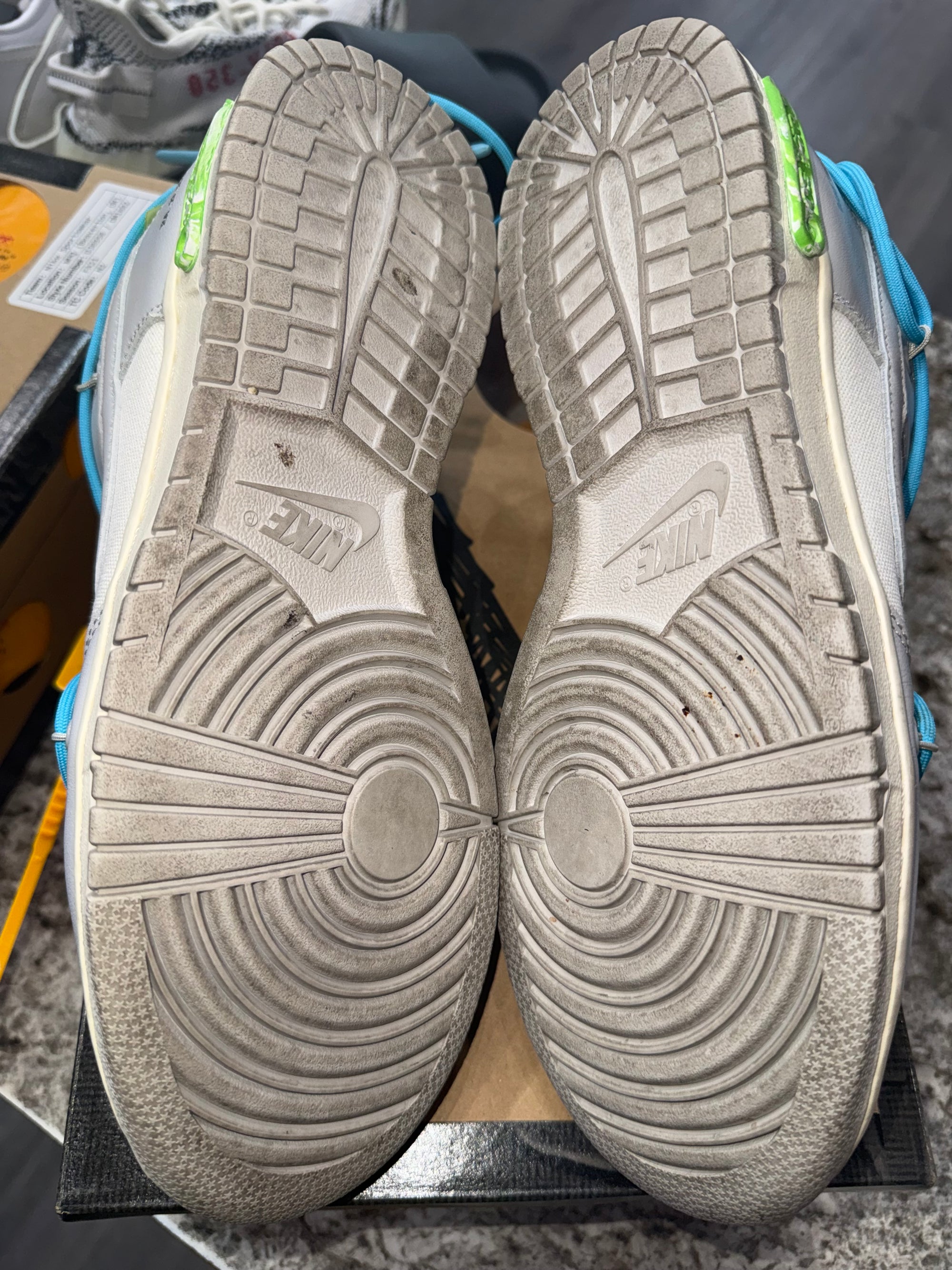 Nike Dunk Low Off-White Lot 2
