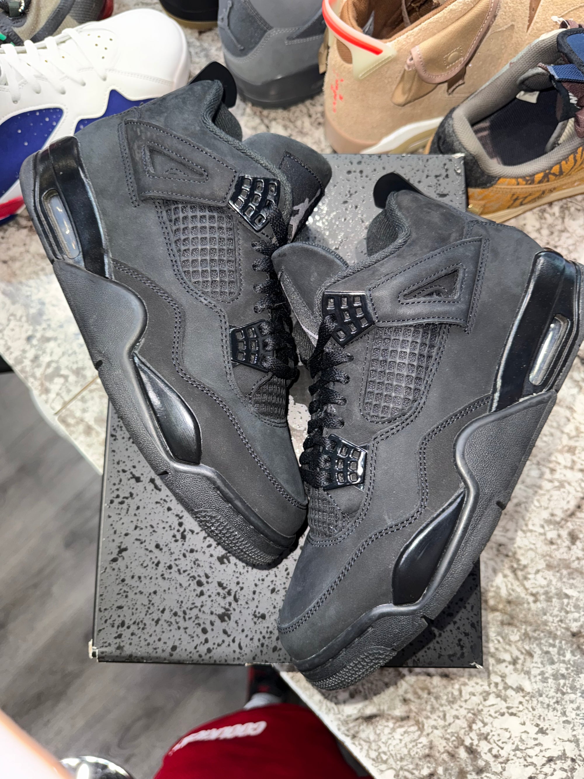 Jordan 4 Retro Black Cat (2025)