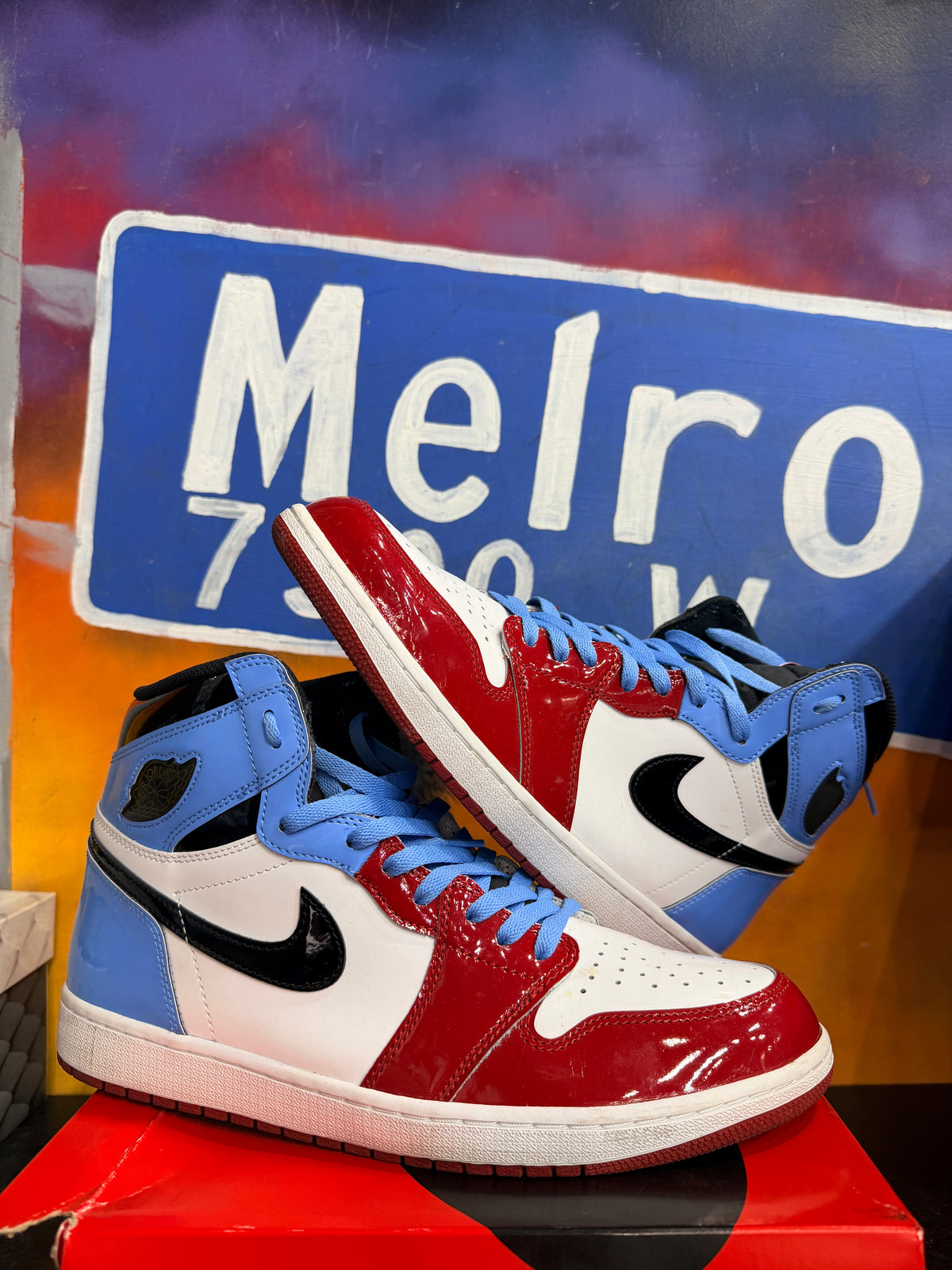 Jordan 1 Retro High Fearless UNC Chicago