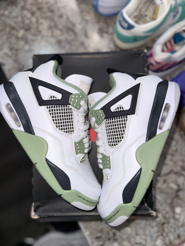 Jordan 4 Retro Seafoam (Women's) (DAMAGED BOX)