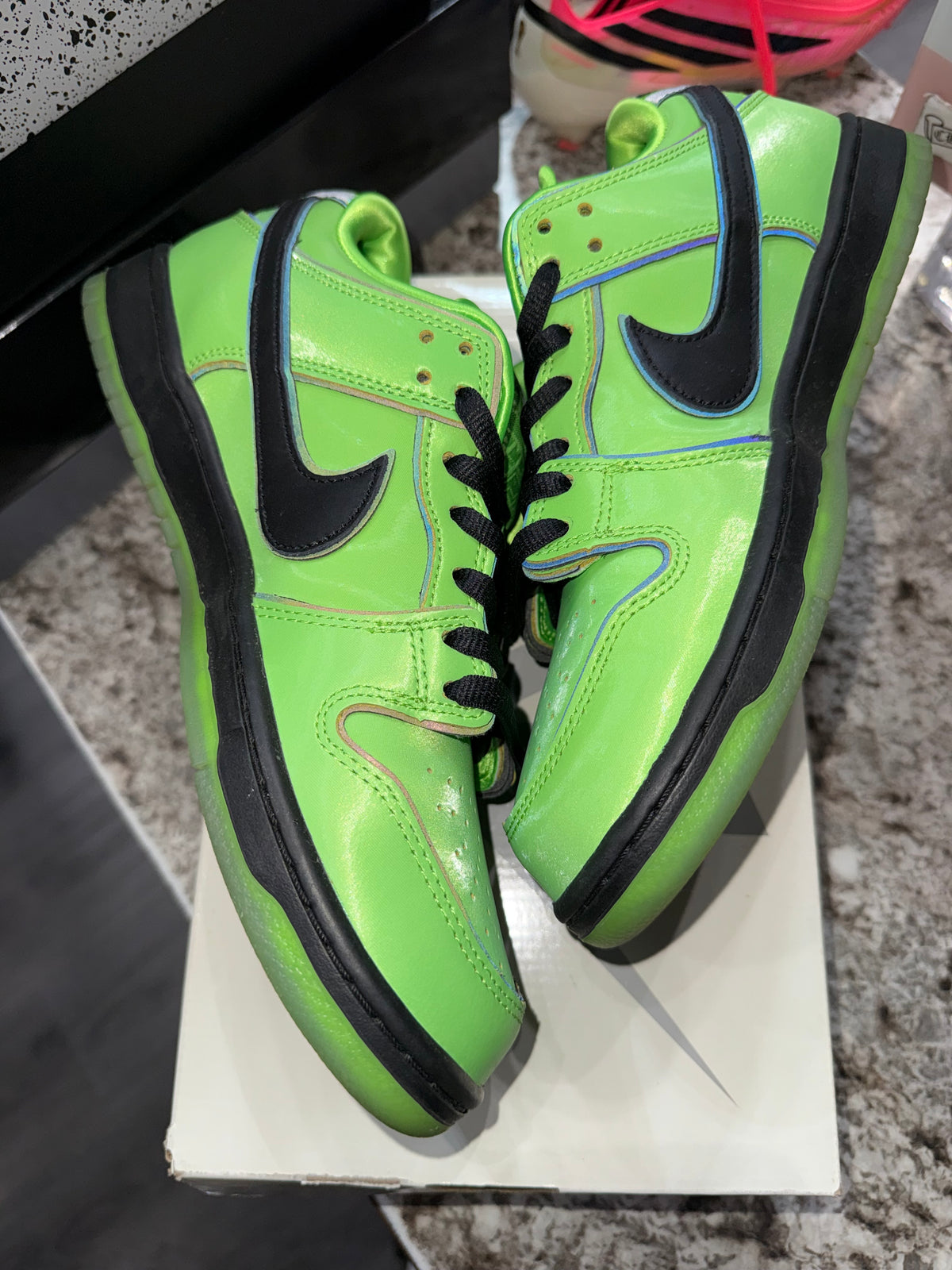 Nike SB Dunk Low The Powerpuff Girls Buttercup
