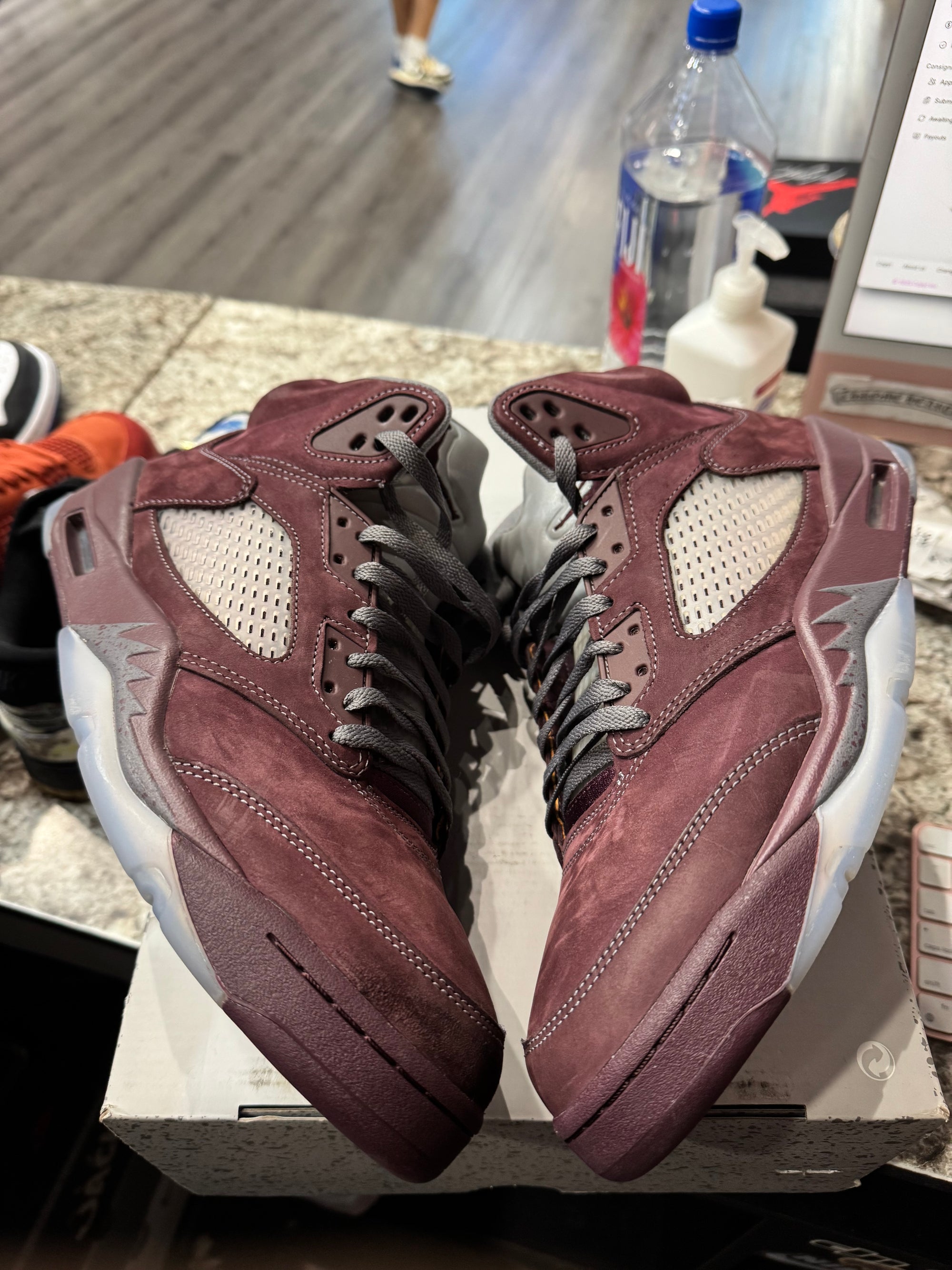 Jordan 5 Retro Burgundy (2023)