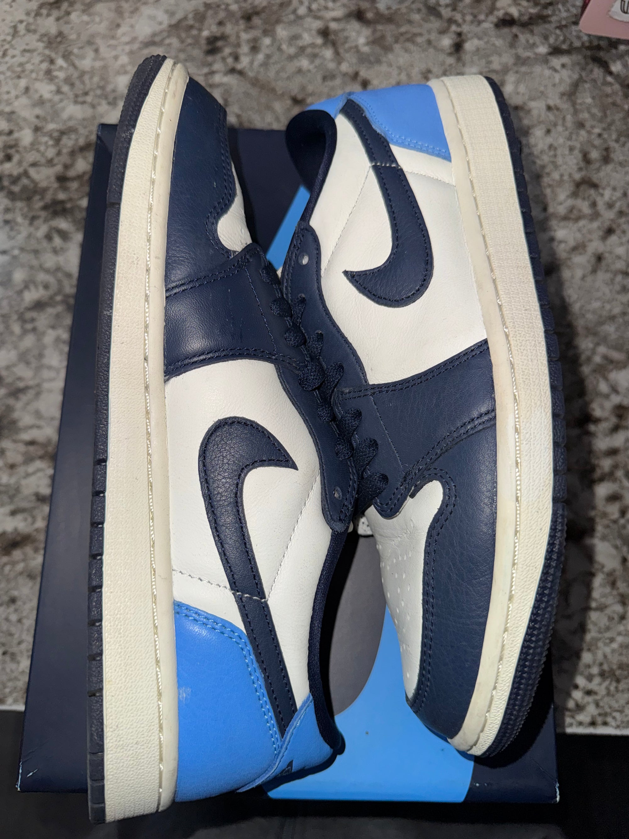 Jordan 1 Low OG Obsidian UNC
