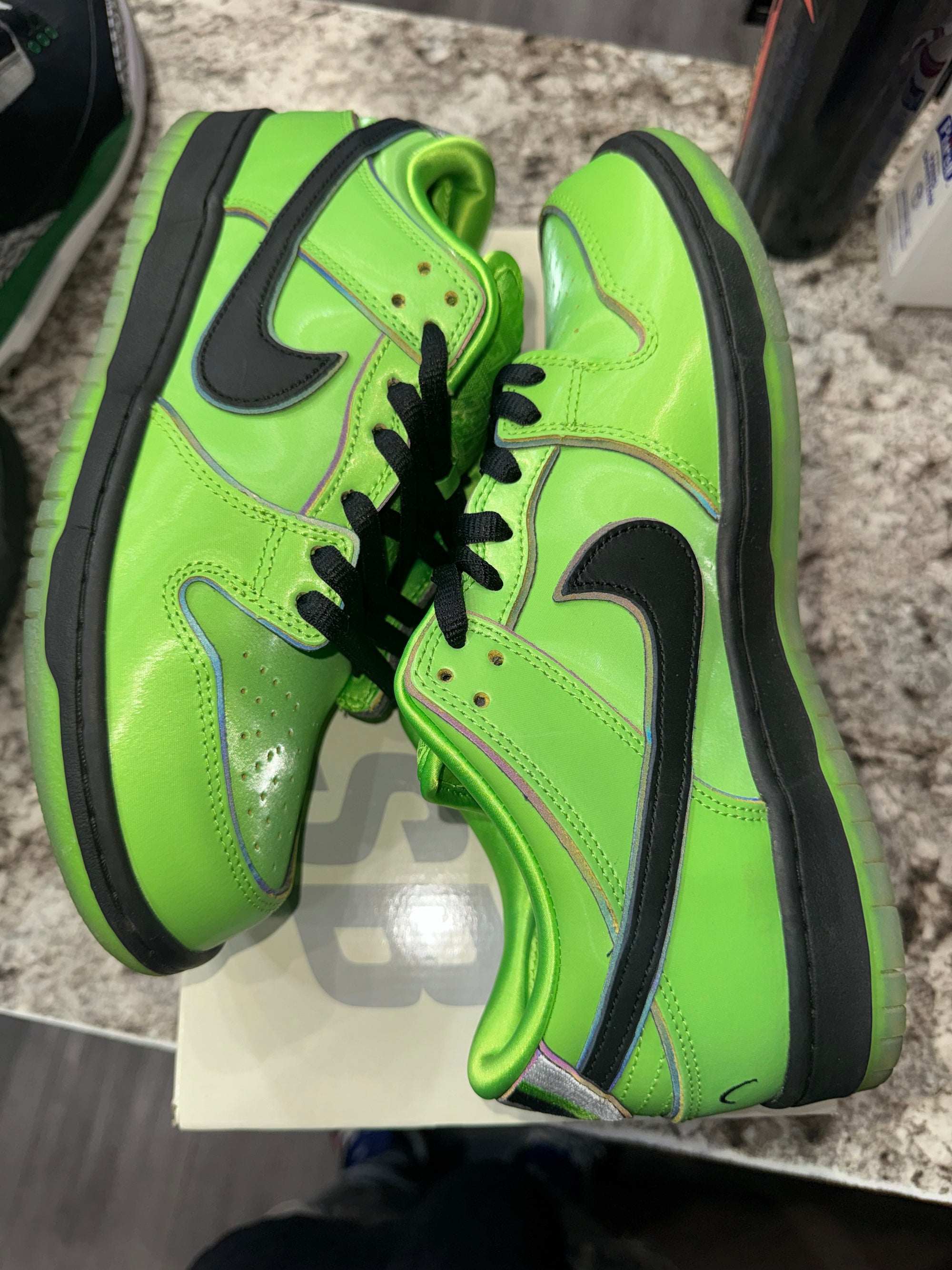 Nike SB Dunk Low The Powerpuff Girls Buttercup