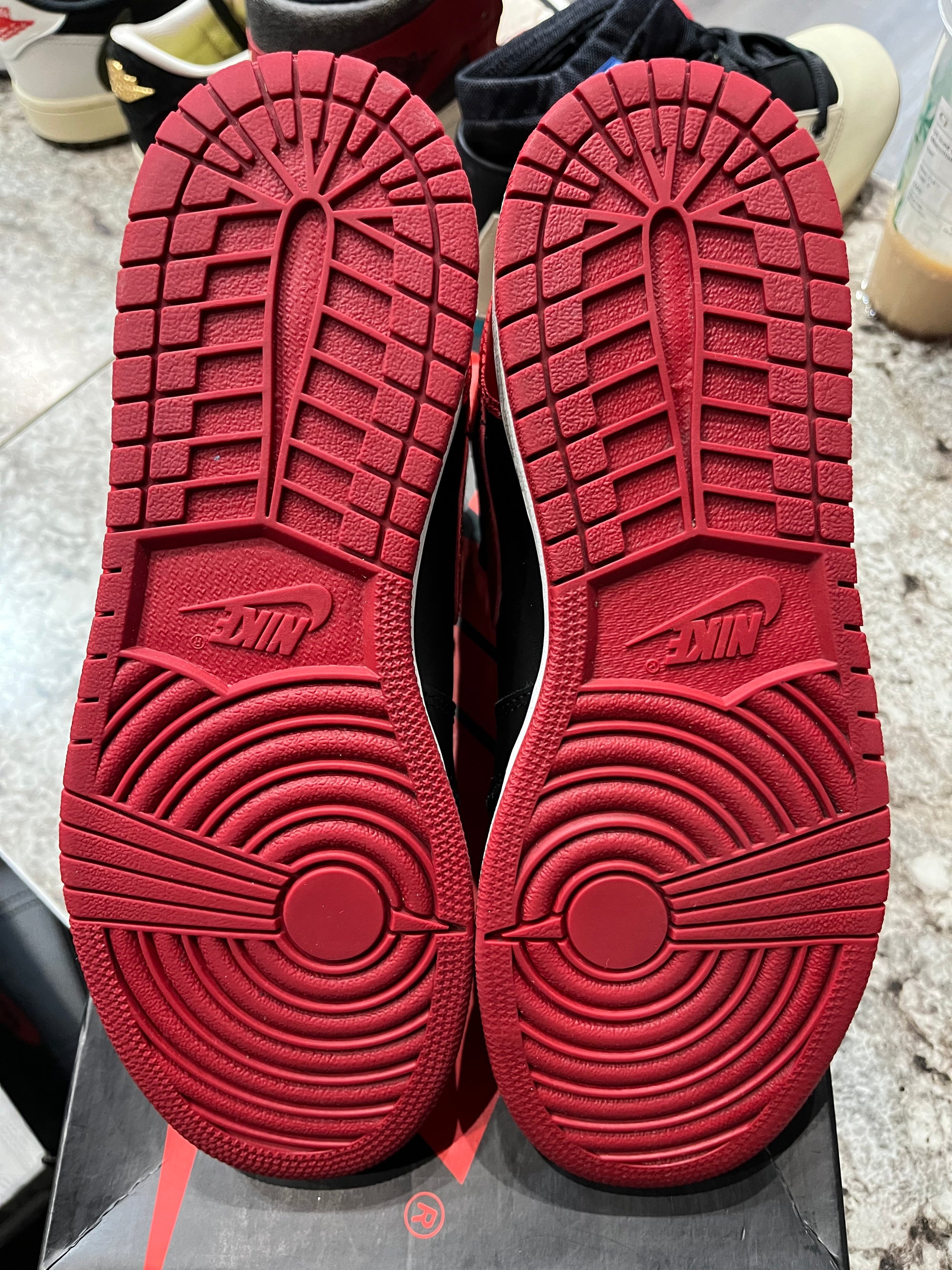 Jordan 1 Retro Bred Banned (2016) (GS)