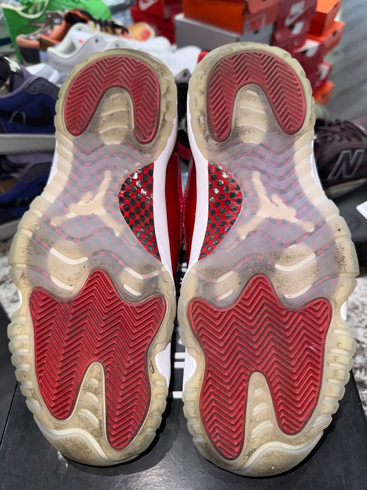 Jordan 11 Retro Cherry (2022)
