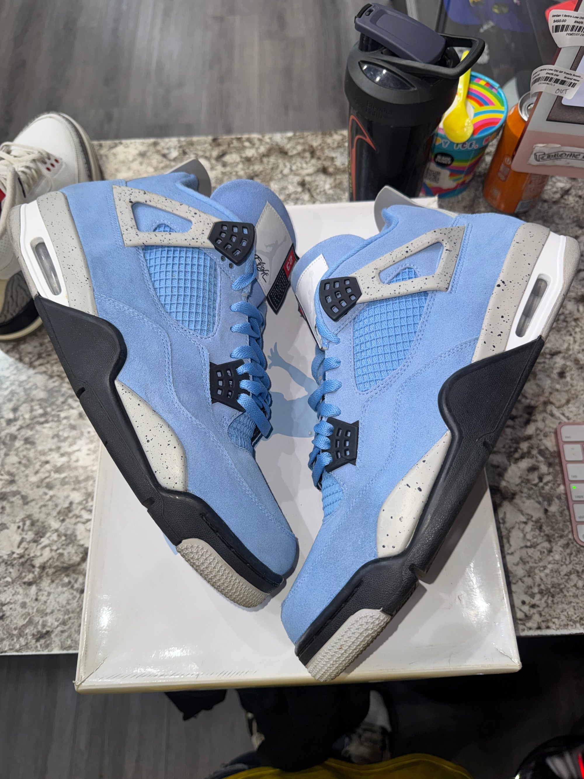 Jordan 4 Retro University Blue