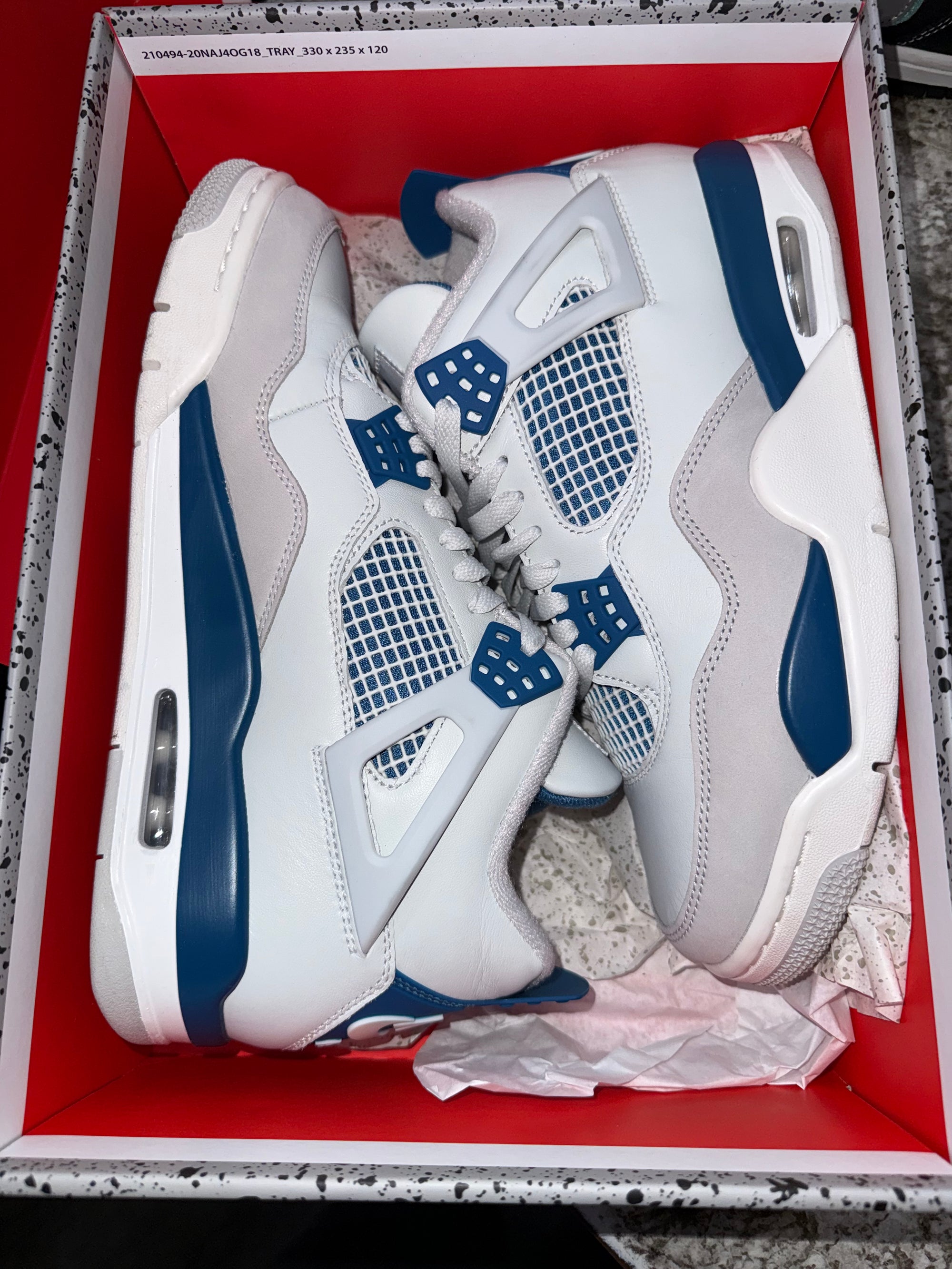 Jordan 4 Retro Military Blue (2024)
