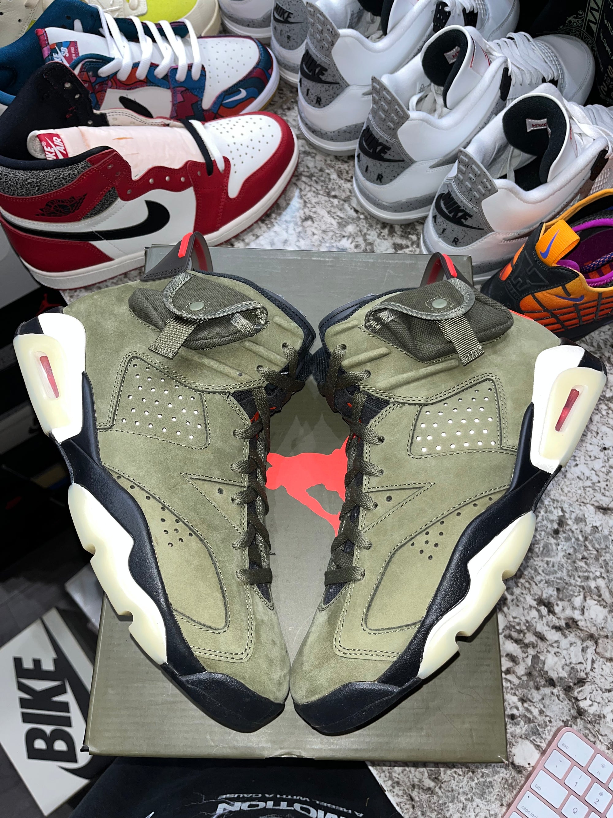 Jordan 6 Retro Travis Scott