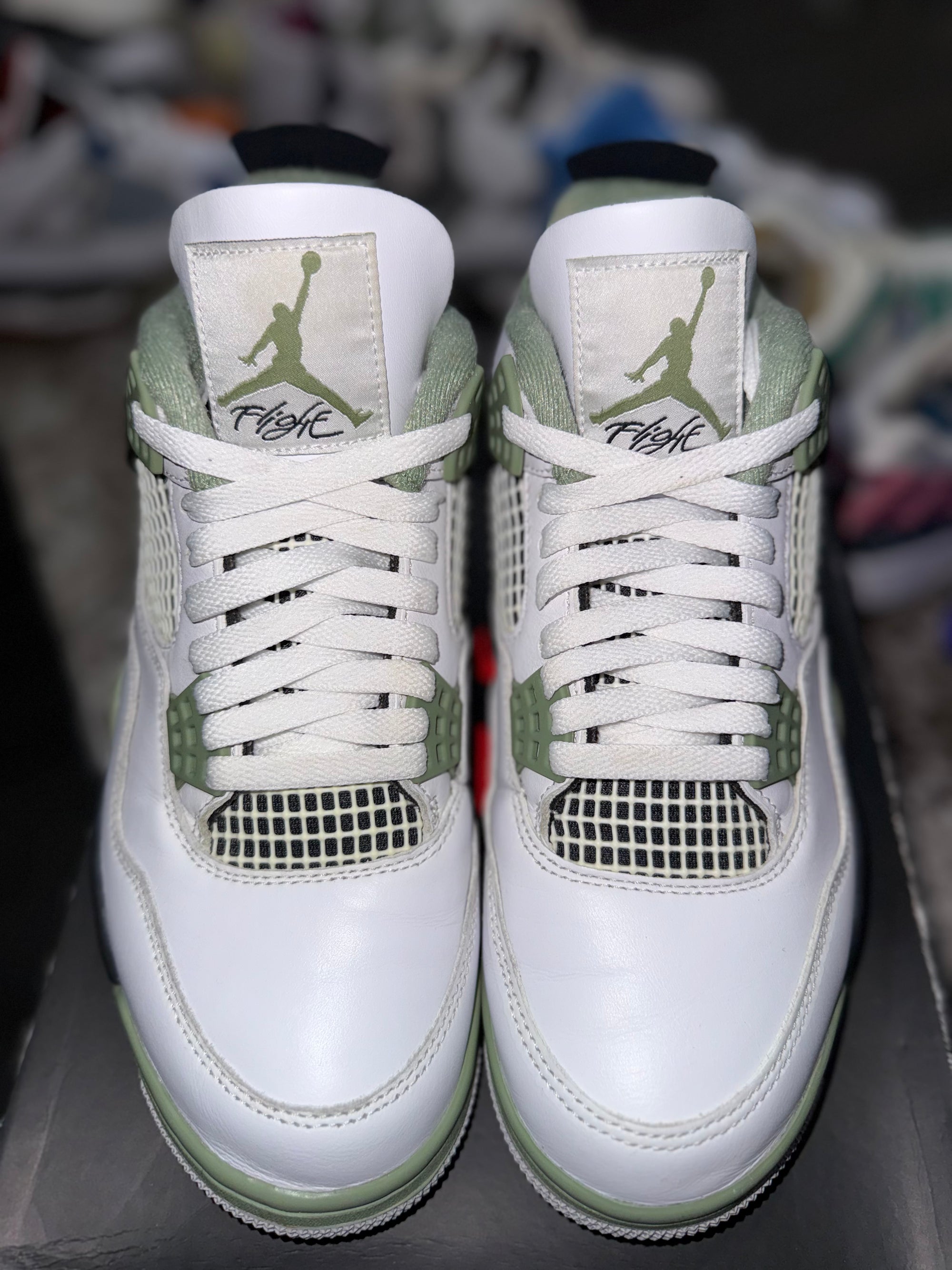 Jordan 4 Retro Seafoam (Women's) (DAMAGED BOX)