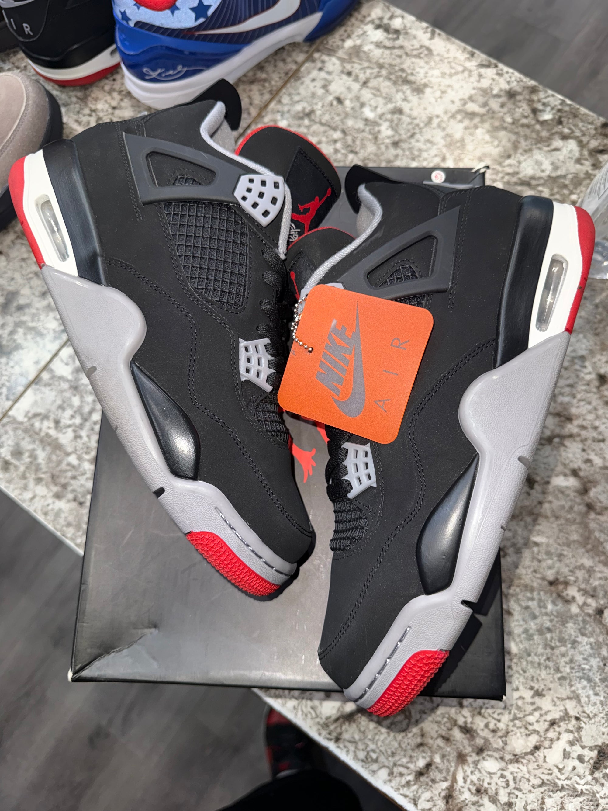 Jordan 4 Retro Bred (2019)