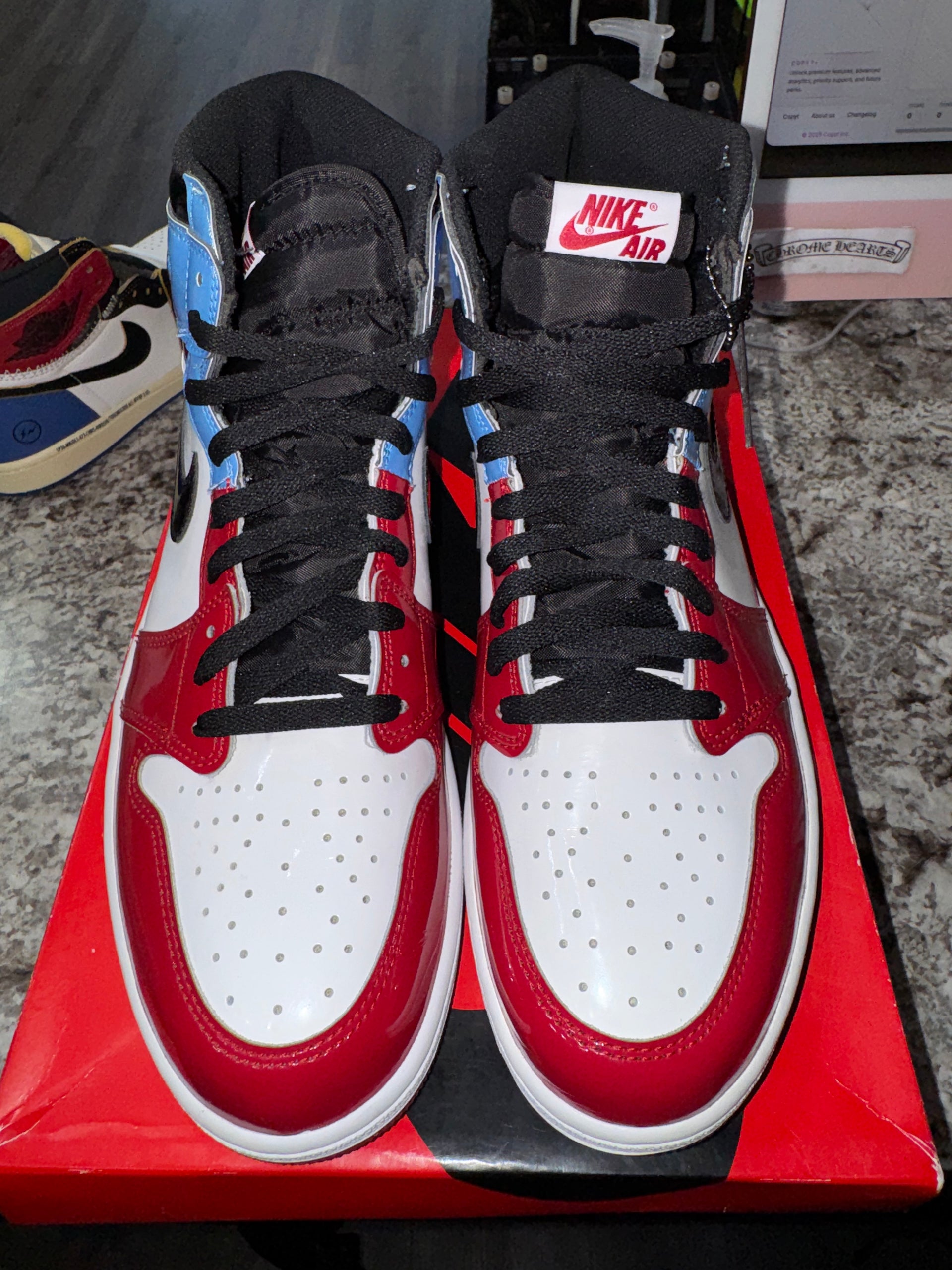 Jordan 1 Retro High Fearless UNC Chicago