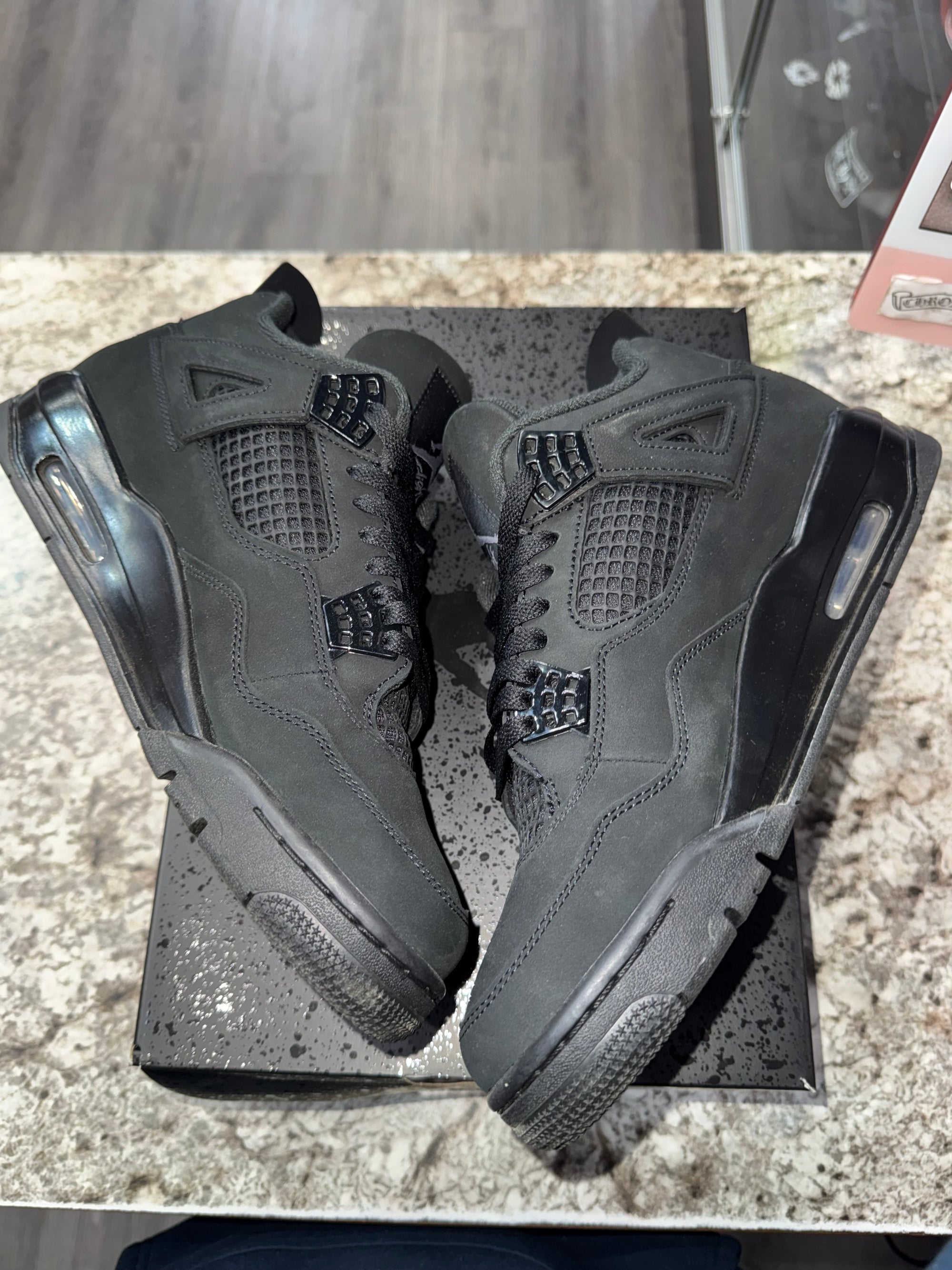 Jordan 4 Retro Black Cat (2025)