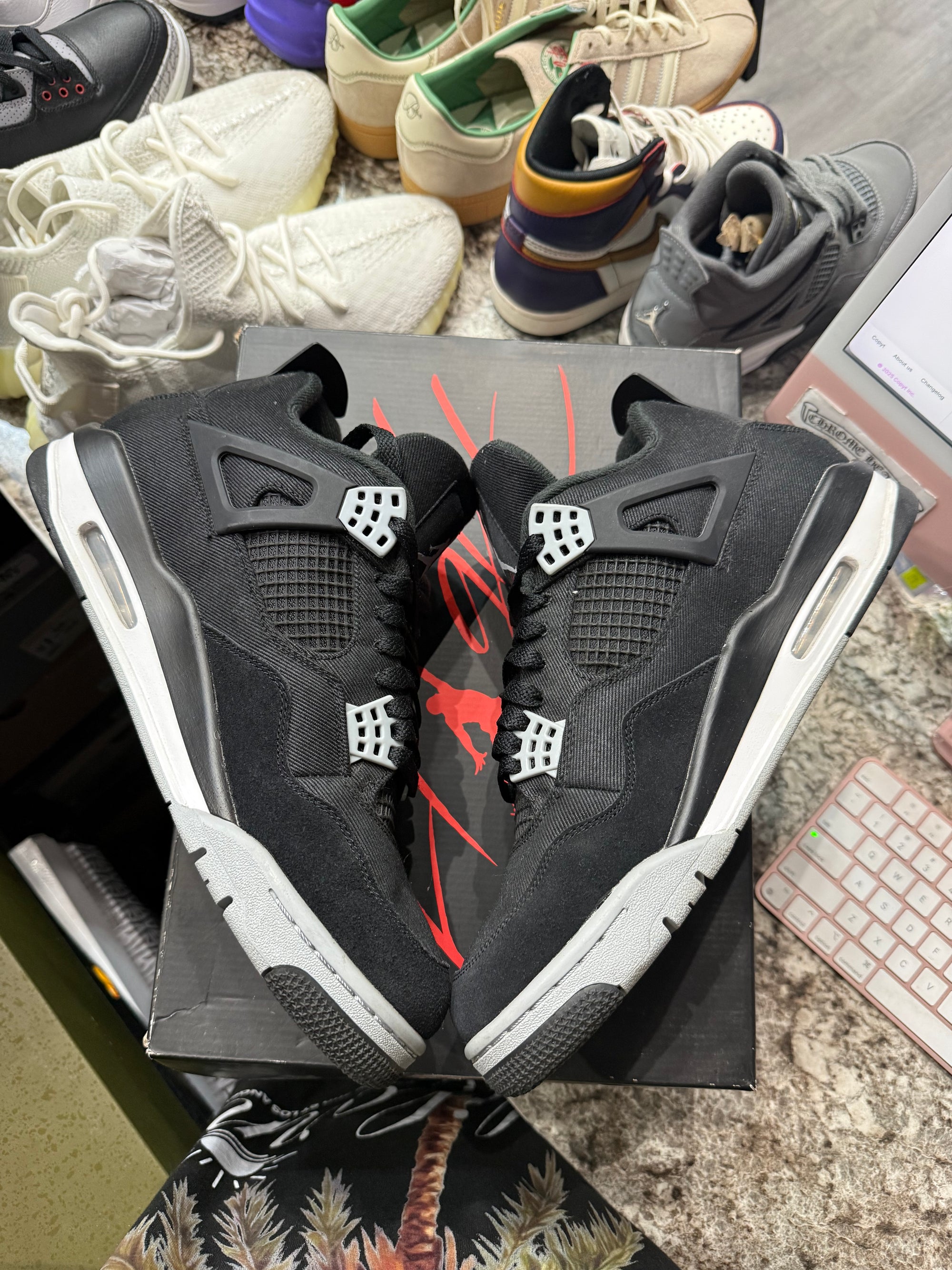 Jordan 4 Retro SE Black Canvas