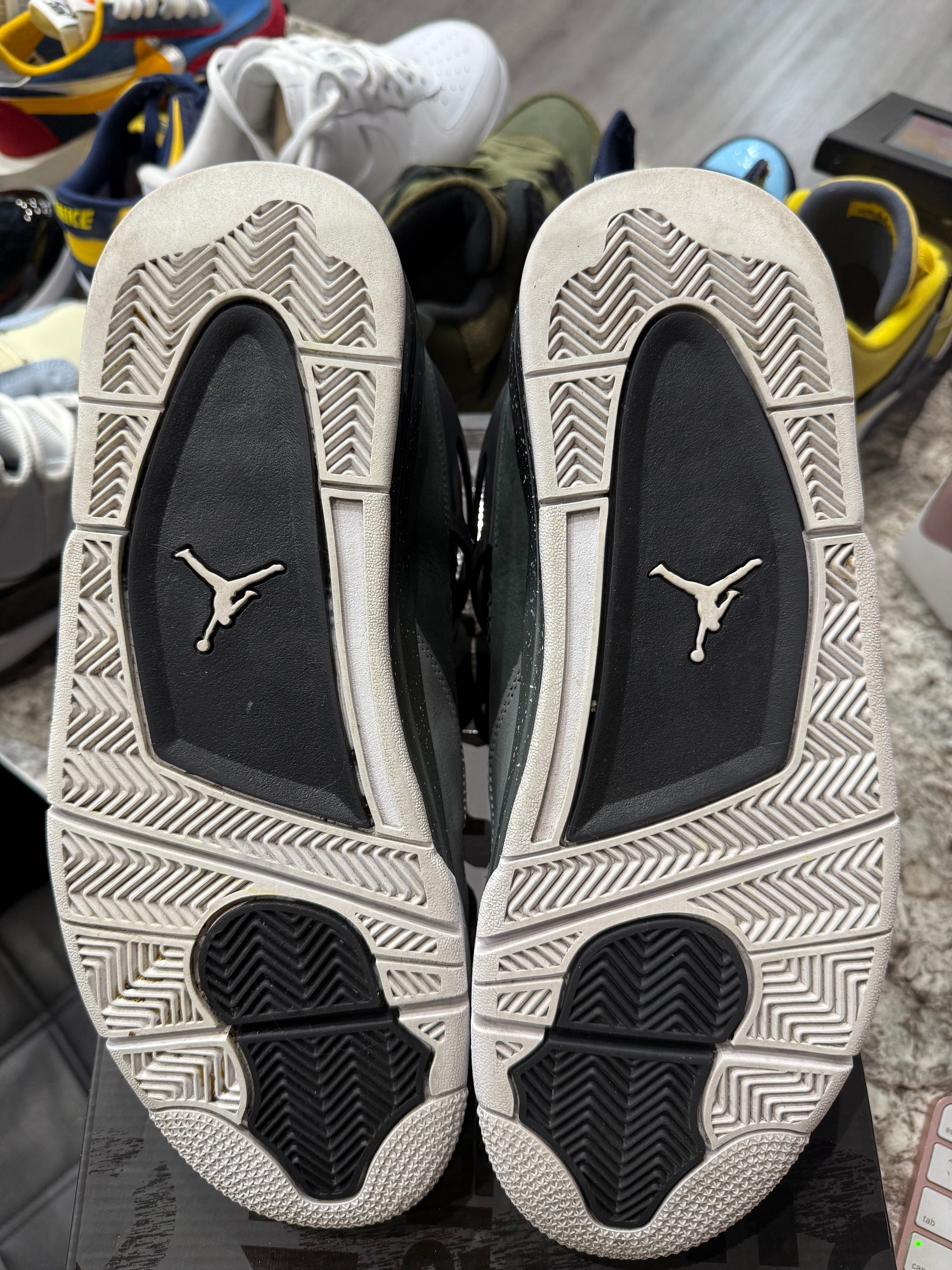 Jordan 4 Retro Fear (2024)