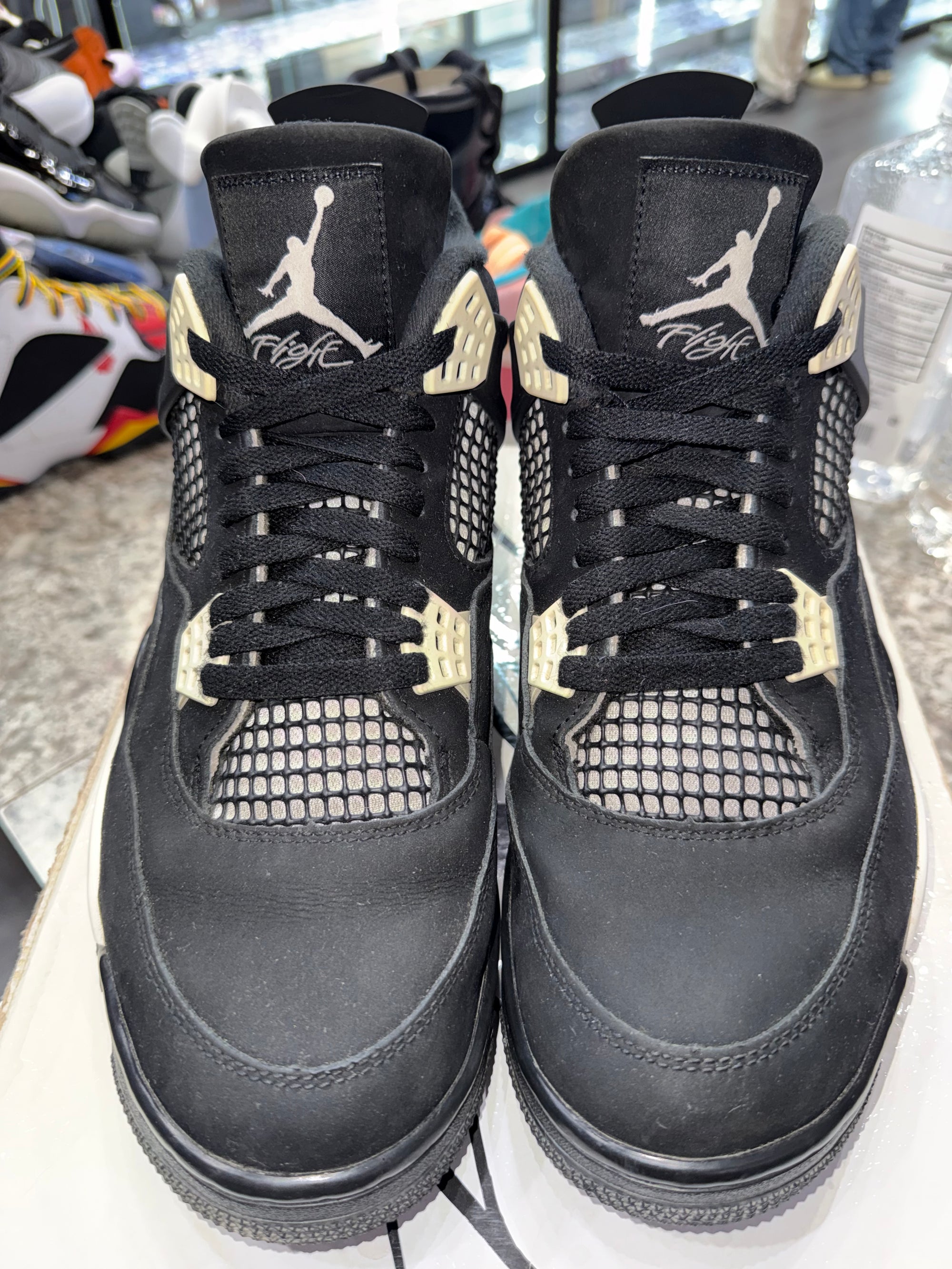 Jordan 4 Retro White Thunder
