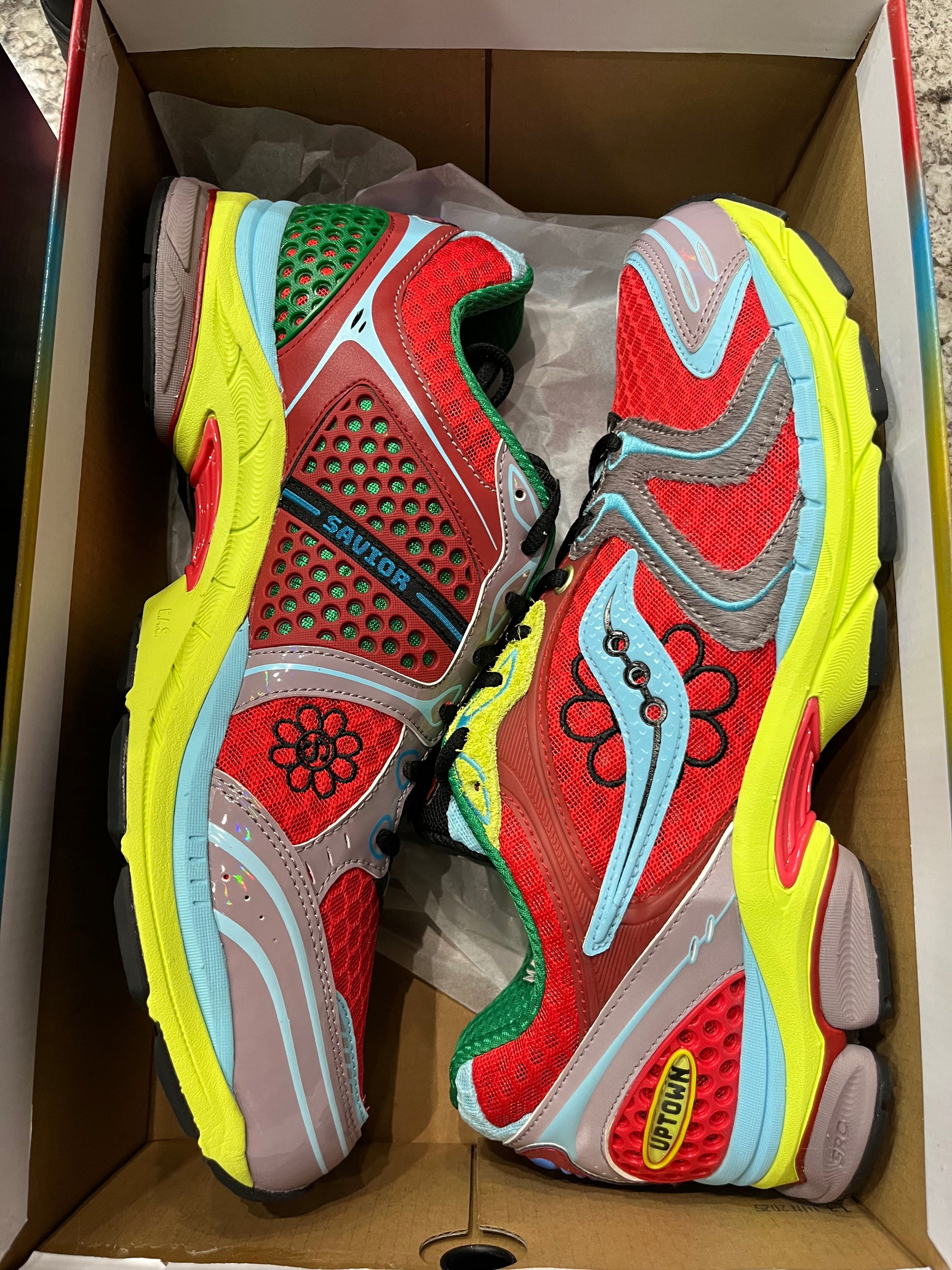 Saucony ProGrid Triumph 4 Jae Tips Flowers Grow Uptown Poison Ivy