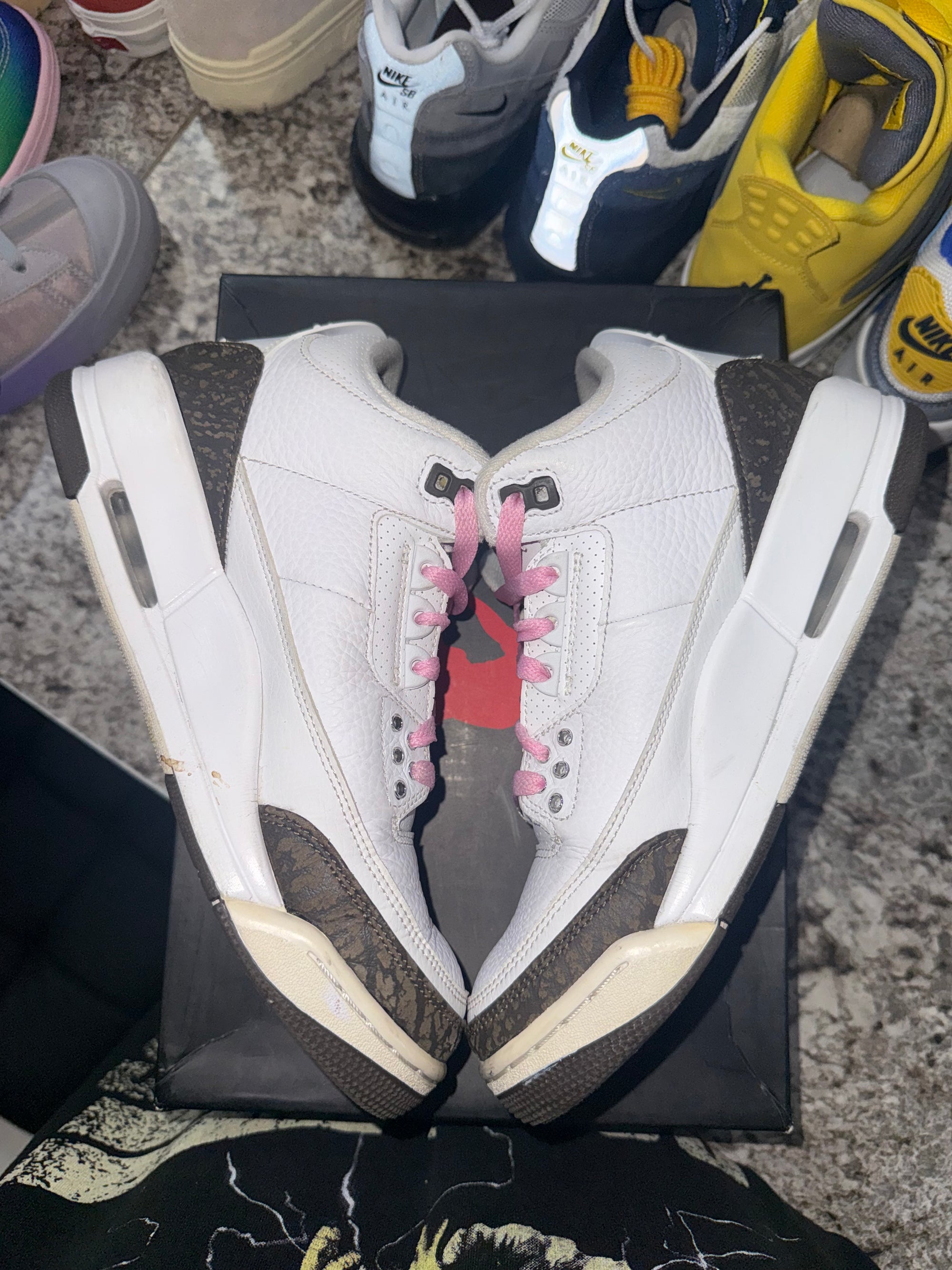 Jordan 3 Retro Mocha (2018)