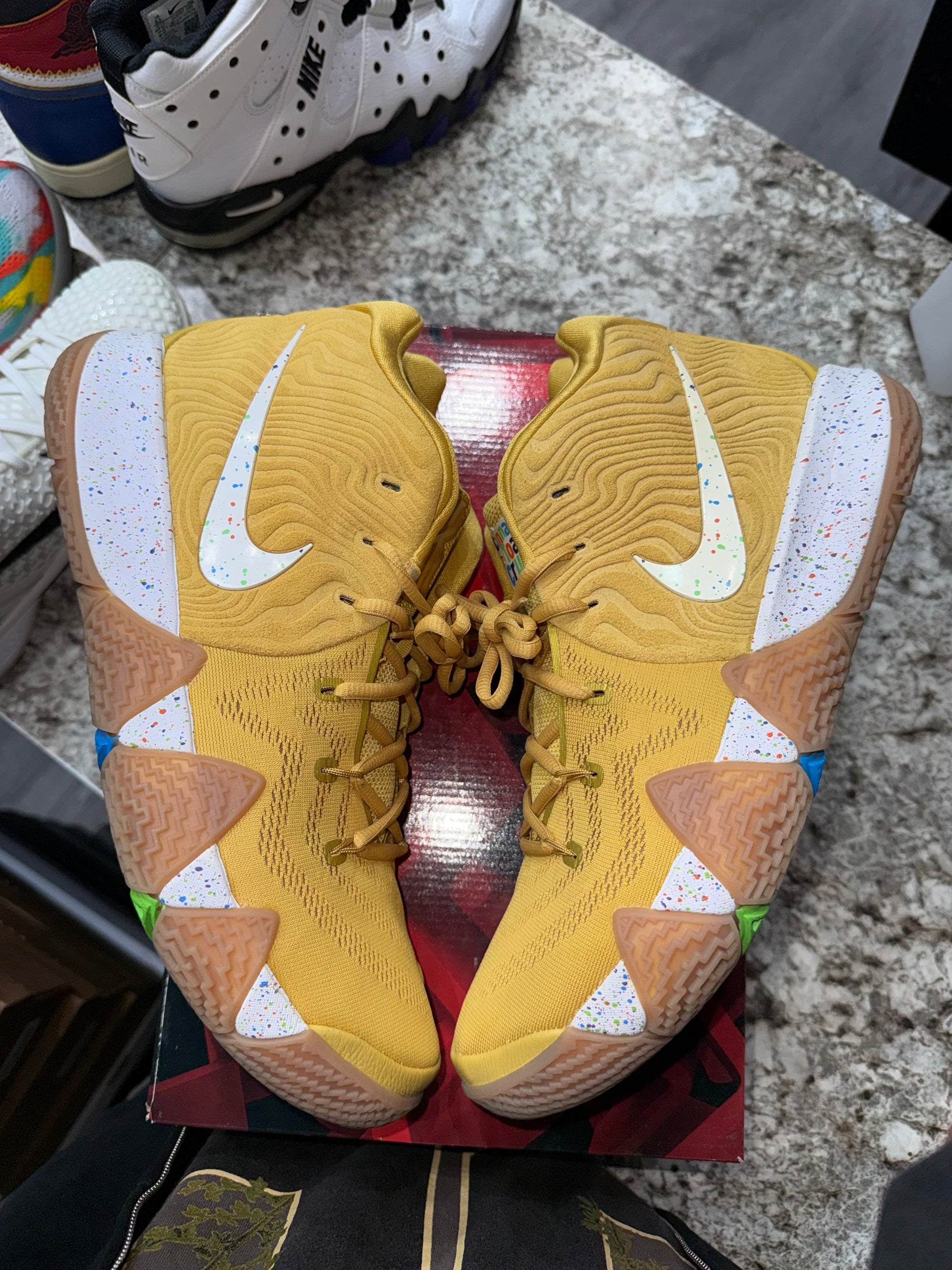 Nike Kyrie 4 Cinnamon Toast Crunch (VNDS)